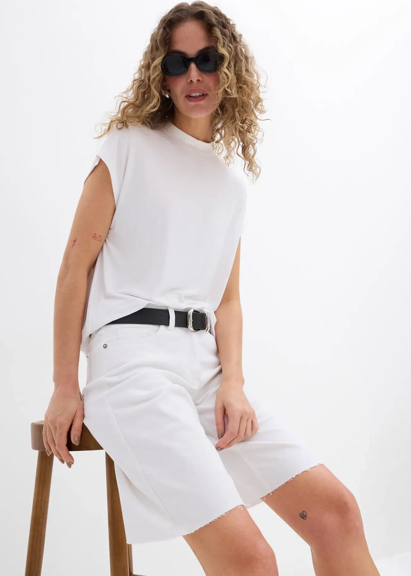 Femme bonprix Shorts|Pantalons|Bermuda à finition effilochée