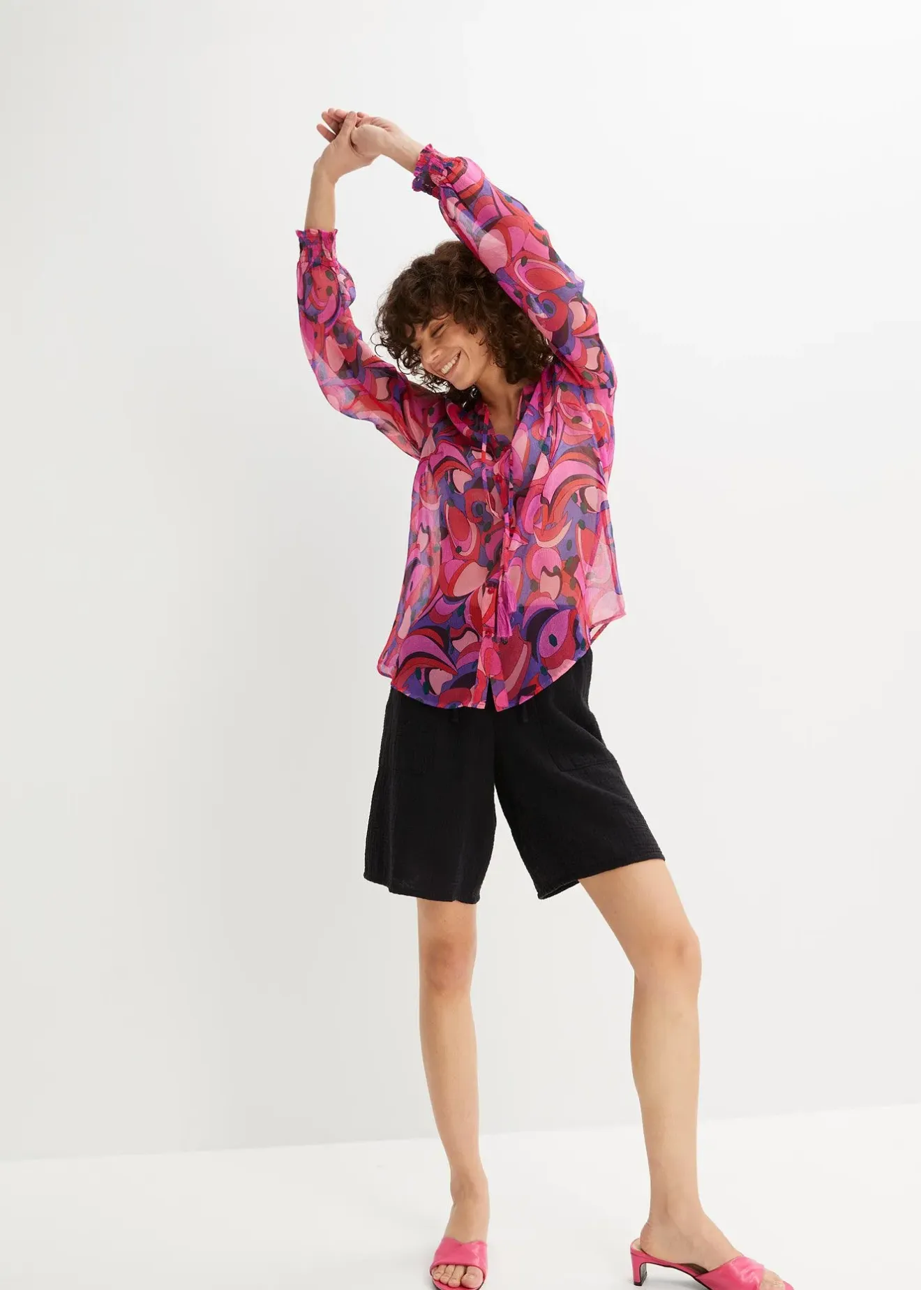 Femme bonprix Shorts|Pantalons|Bermuda en gaze de coton avec taille élastiquée