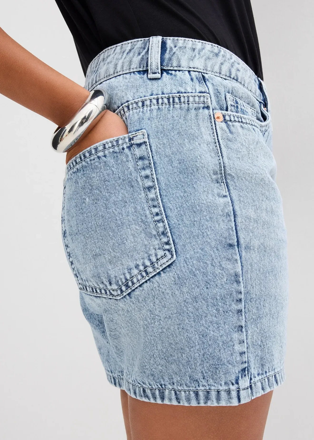 Femme bonprix Shorts|Jeans|Bermuda en jean taille mi-haute, peu extensible