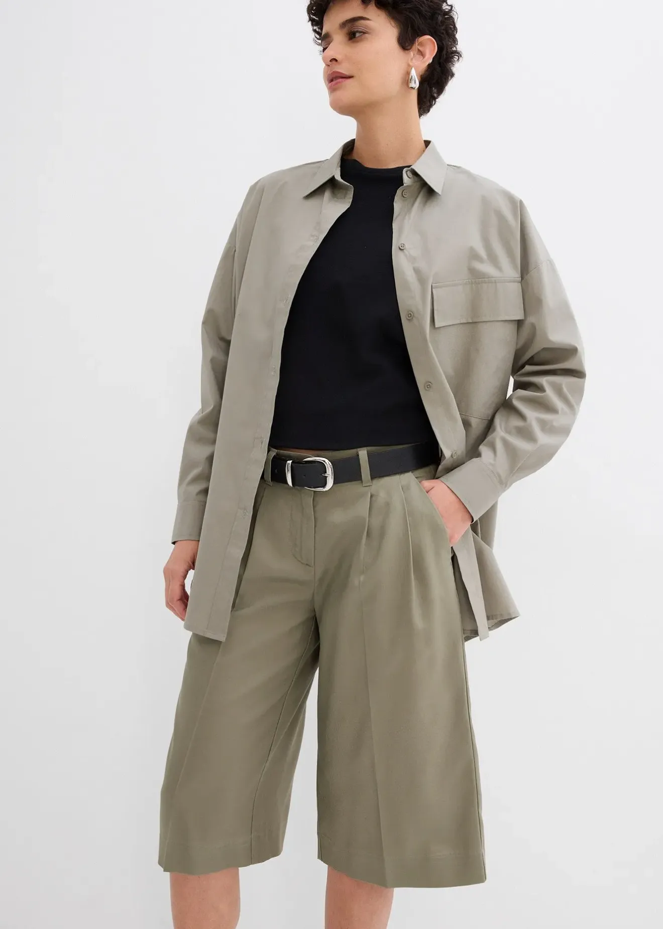 Femme bonprix Shorts|Pantalons|Bermuda en Lyocell fluide