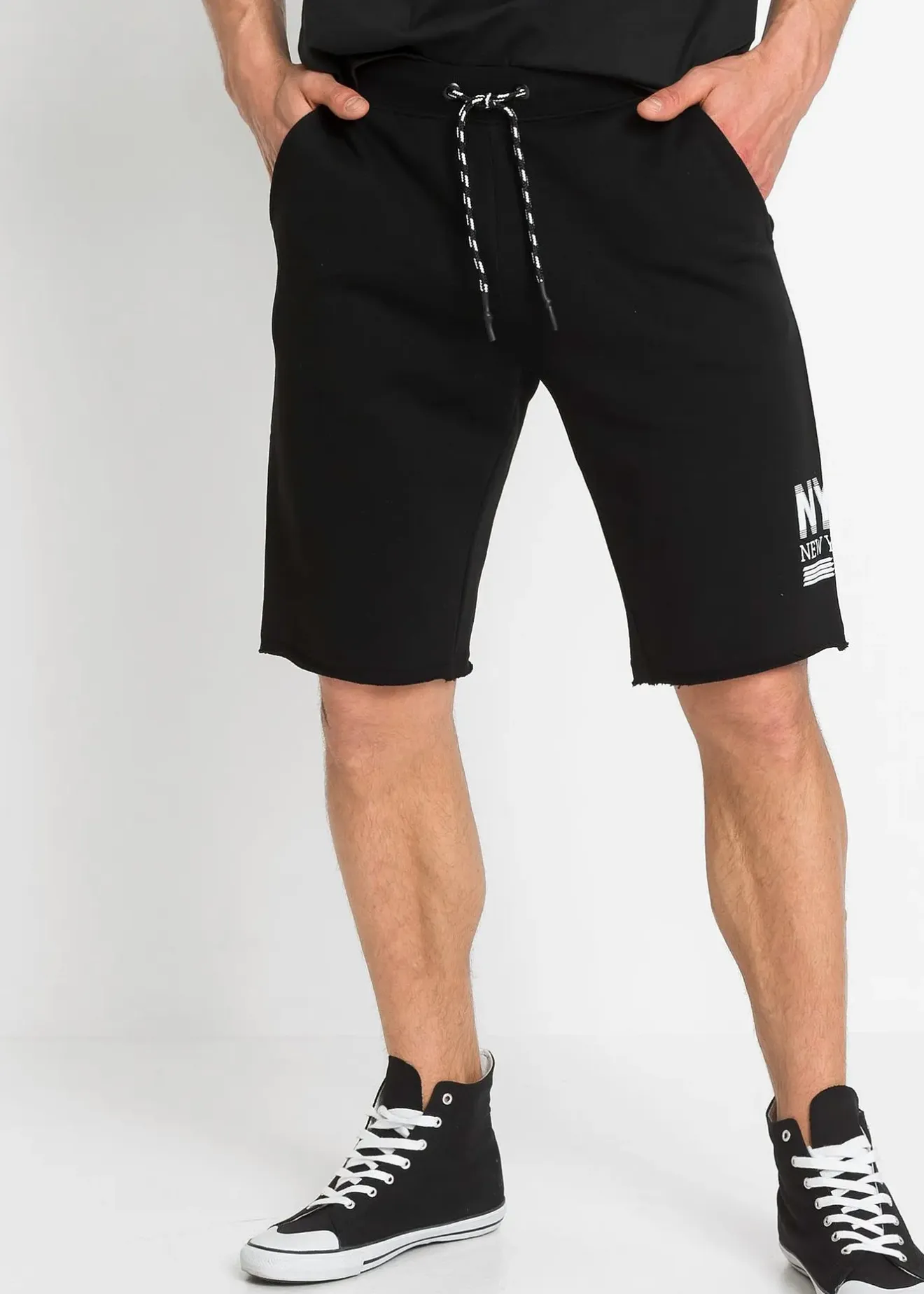 Homme bonprix Shorts|Vêtements De Sport|Bermuda en molleton avec bordures à cru