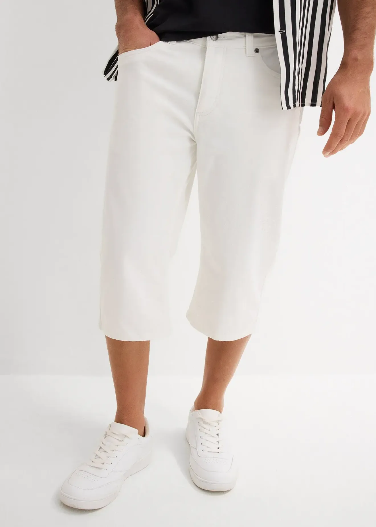 Homme bonprix Shorts|Pantalons|Bermuda long et léger en jean extensible, Regular