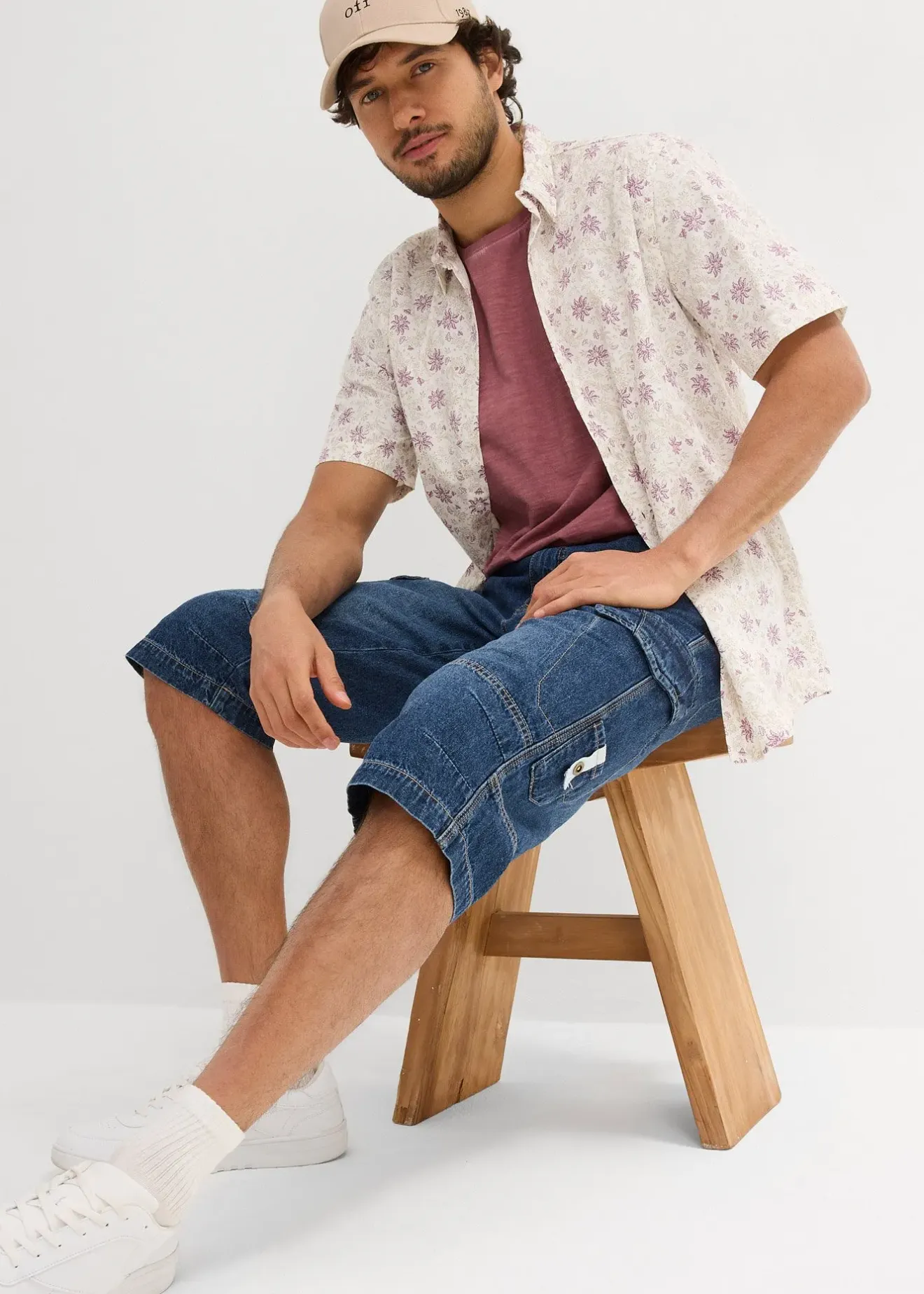 Homme bonprix Shorts|Jeans|Bermuda long poches cargo en denim léger, coupe loose