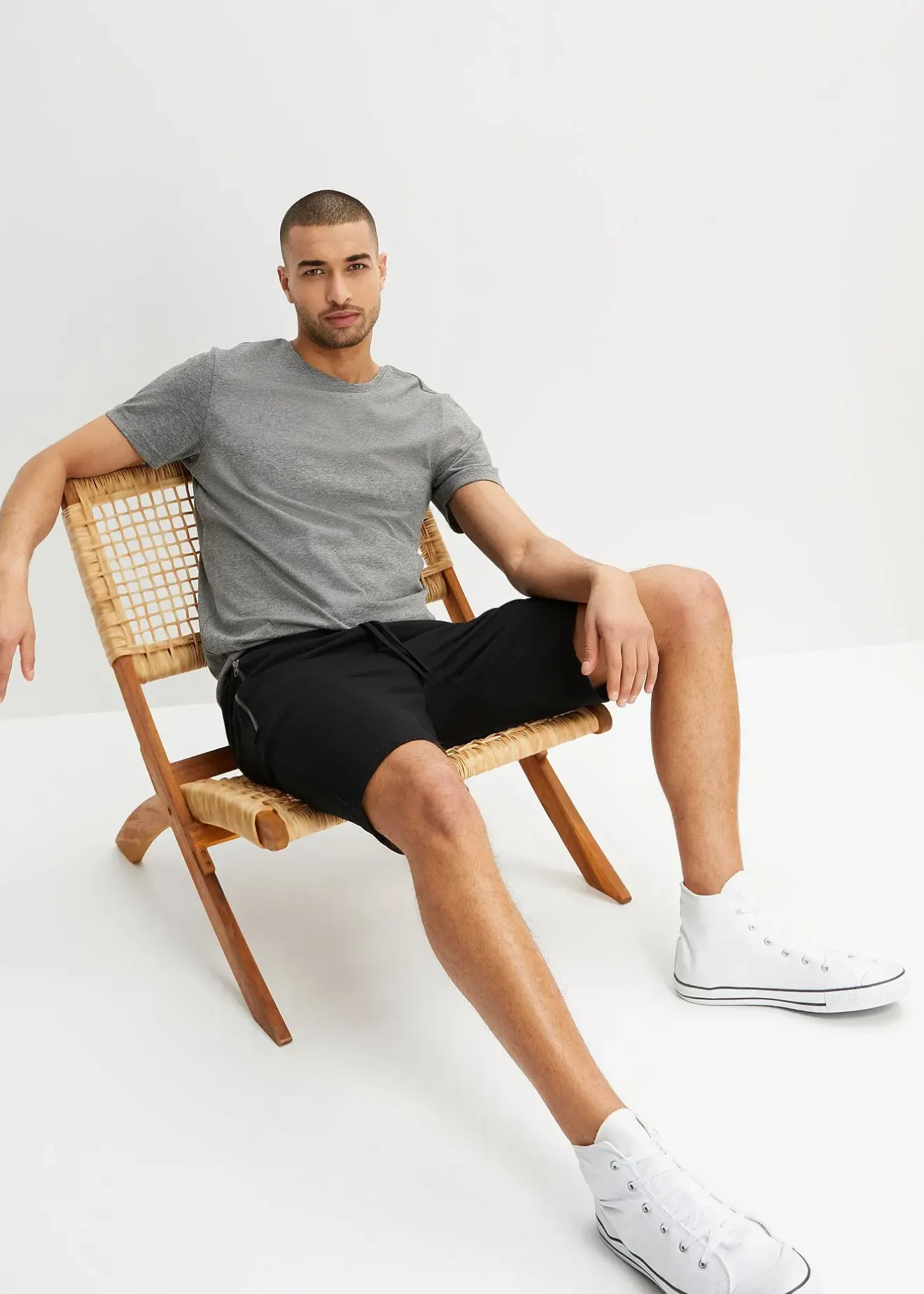 bonprix Bermuda sweat avec poches latérales zippées|Homme Shorts|Vêtements De Sport