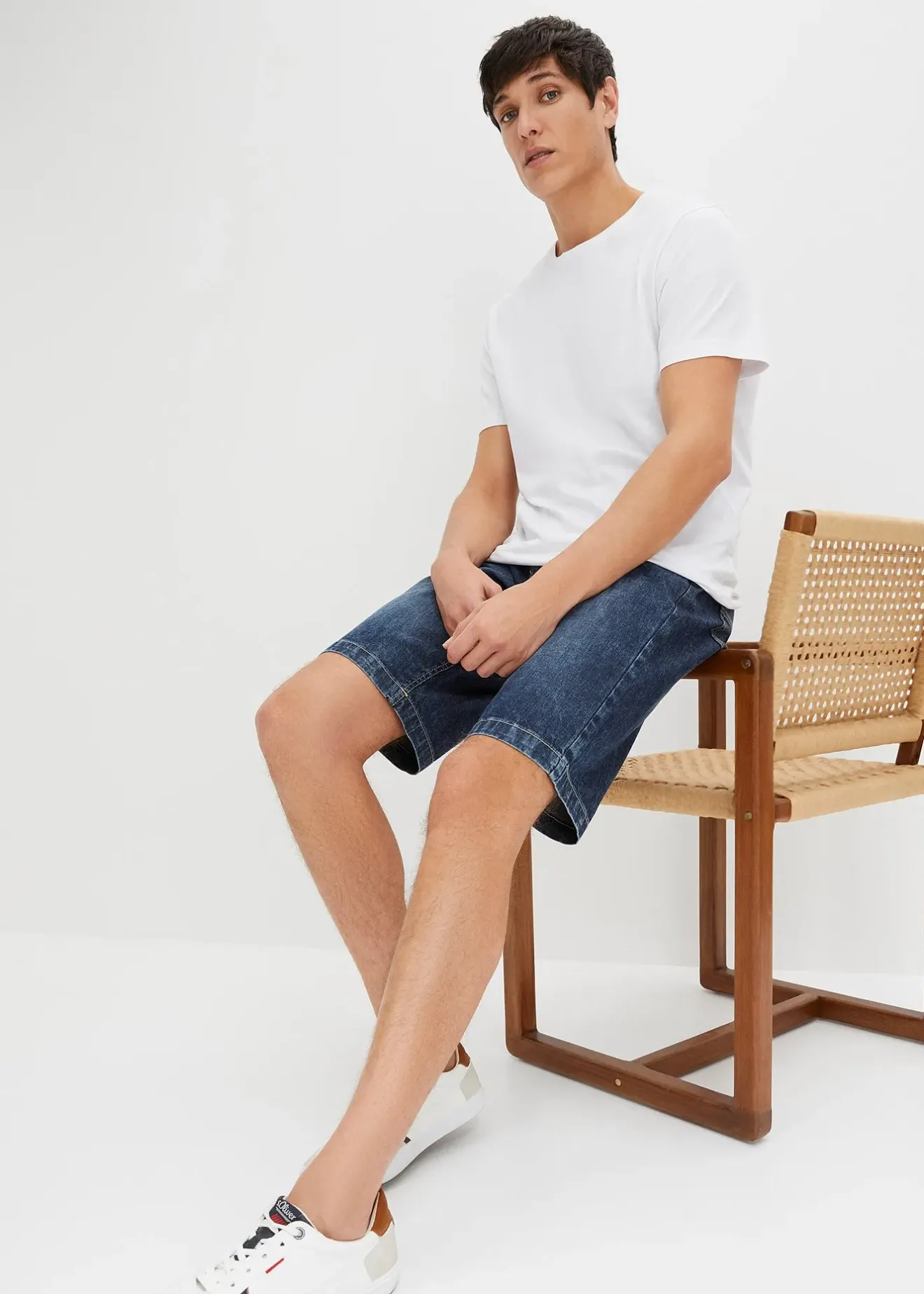 Homme bonprix Shorts|Pantalons|Bermuda taille élastiquée en denim léger, slim