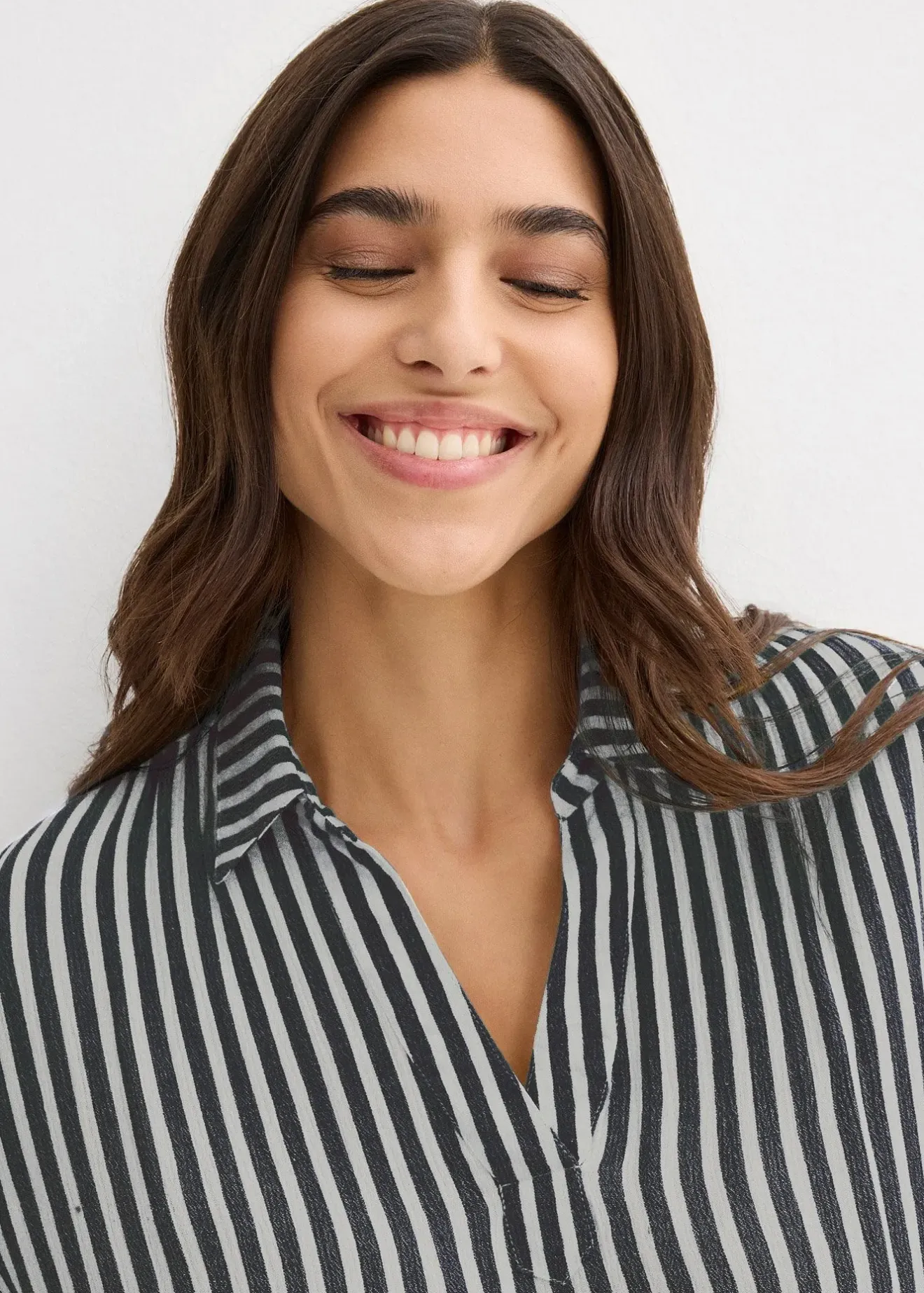 Femme bonprix Chemisiers|Blouse manches courtes en viscose fluide