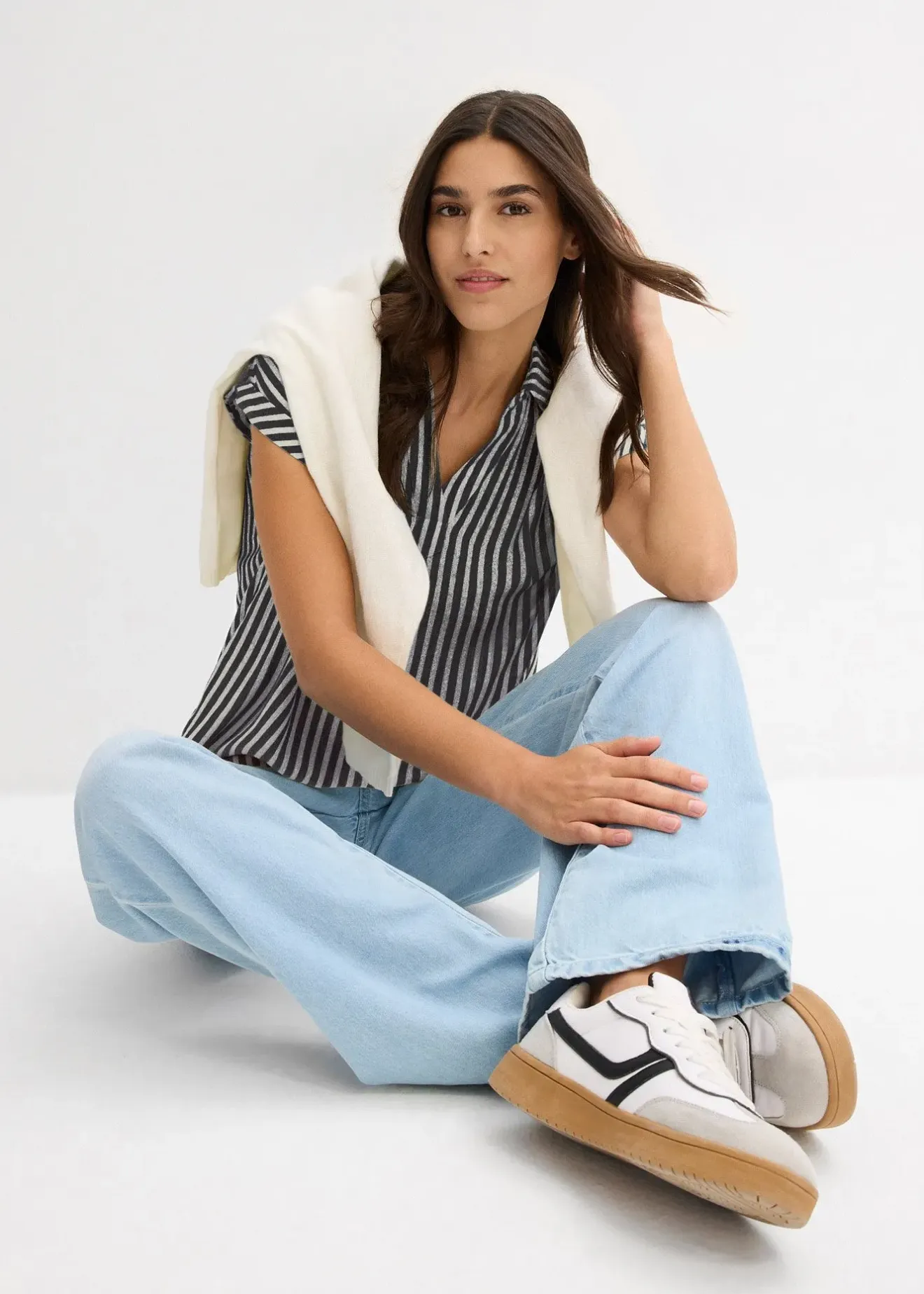 Femme bonprix Chemisiers|Blouse manches courtes en viscose fluide