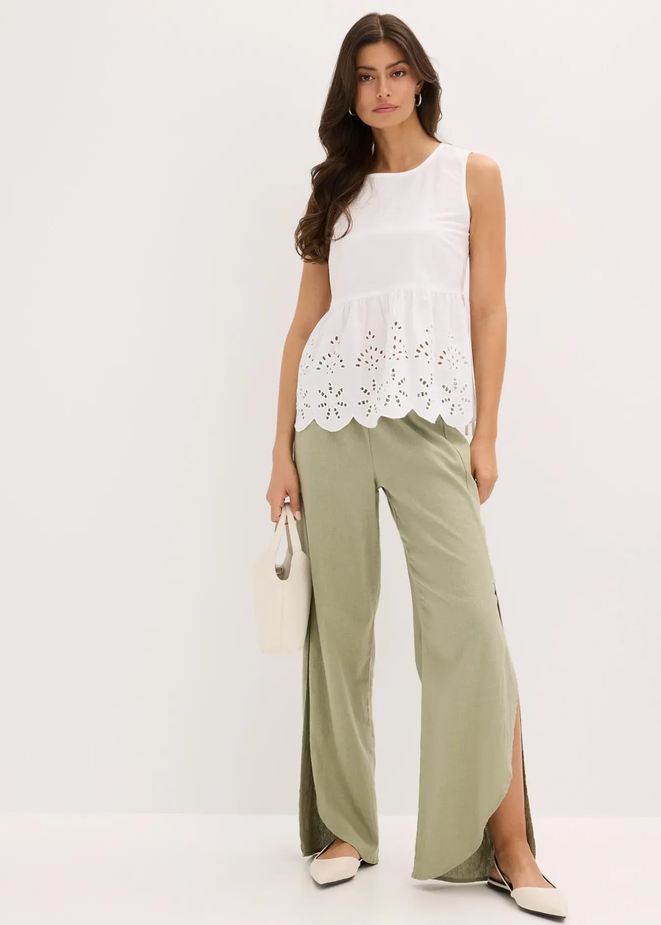 bonprix Blouse sans manches avec broderies anglaises, fendue sur les côtés|Femme Chemisiers|T-Shirts & Tops