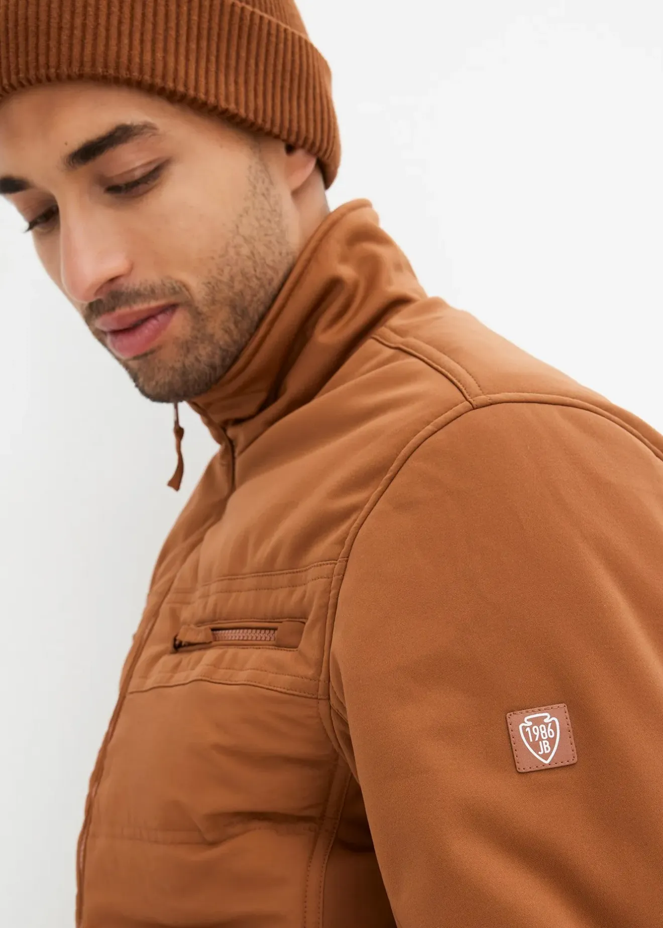 Homme bonprix Vêtements De Plein Air|Vestes|Blouson rembourré pour l'hiver en softshell