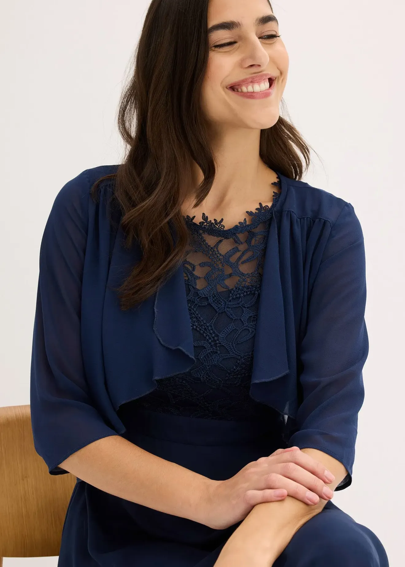 bonprix Boléro en crêpe|Femme Mode Festive|Vestes & Manteaux