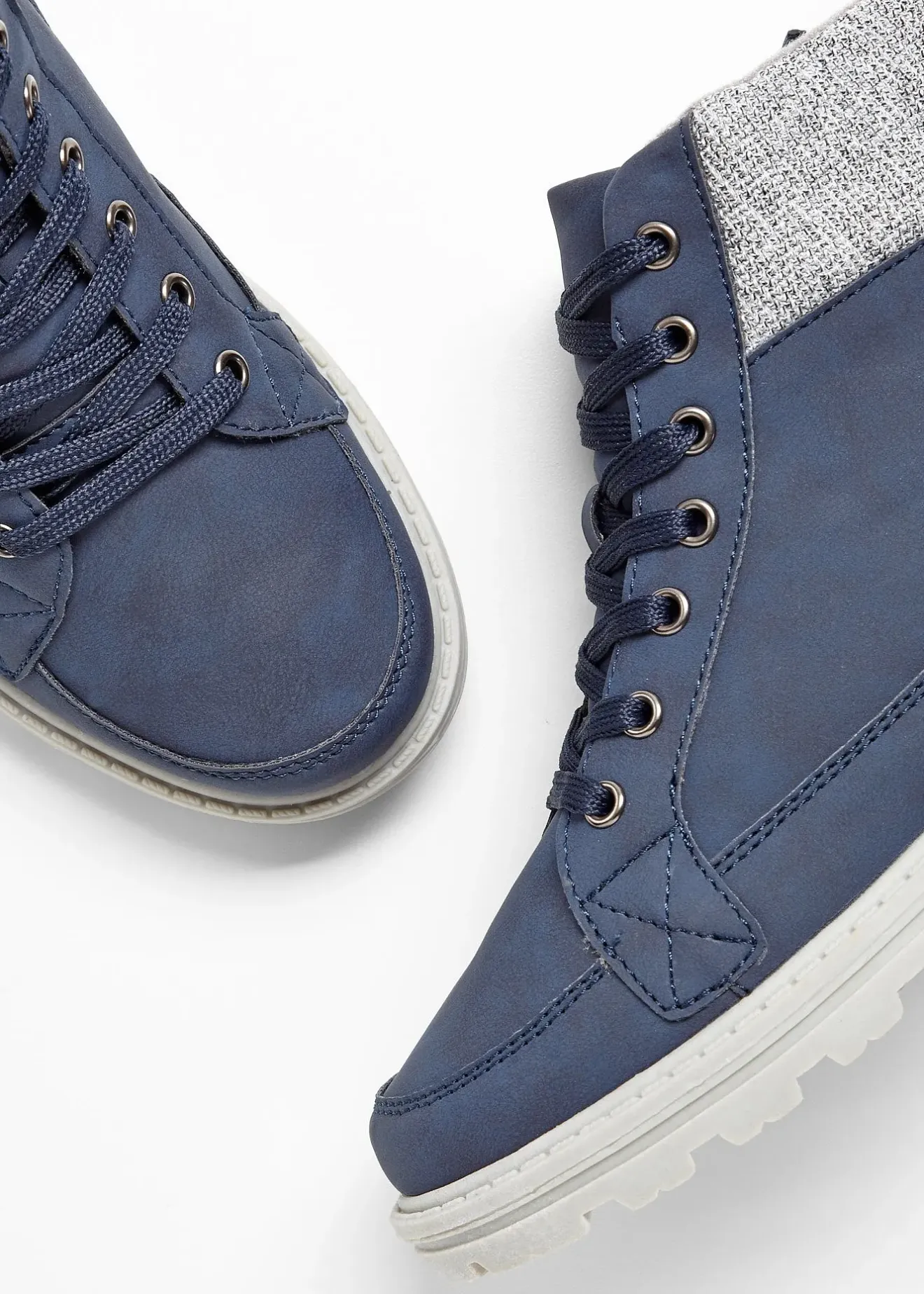 bonprix Boots lacées à semelle crantée|Femme Boots