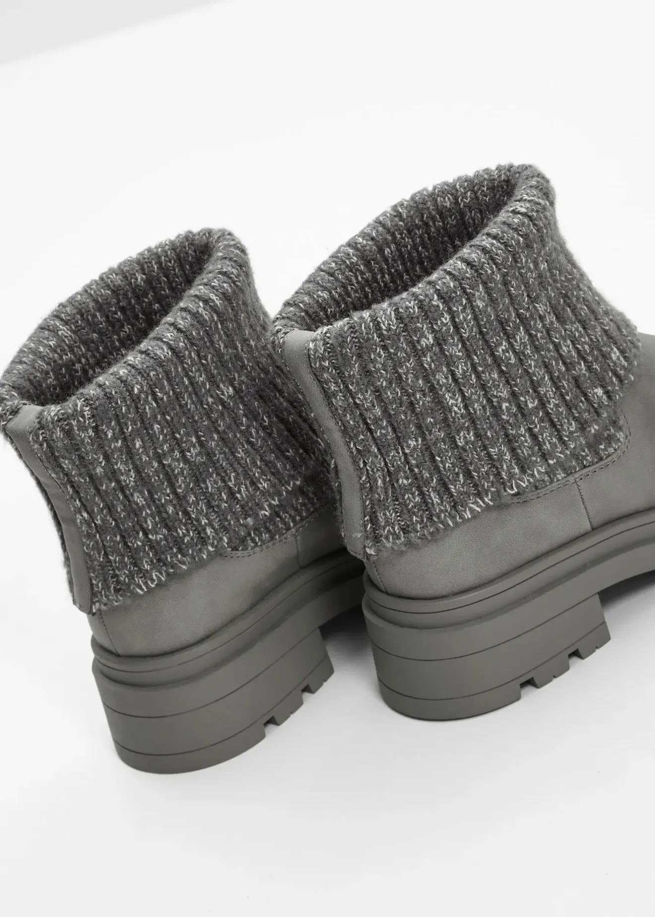 Femme bonprix Chaussures D'Hiver Fourrées|Boots|Bottines Chelsea à empiècement maille