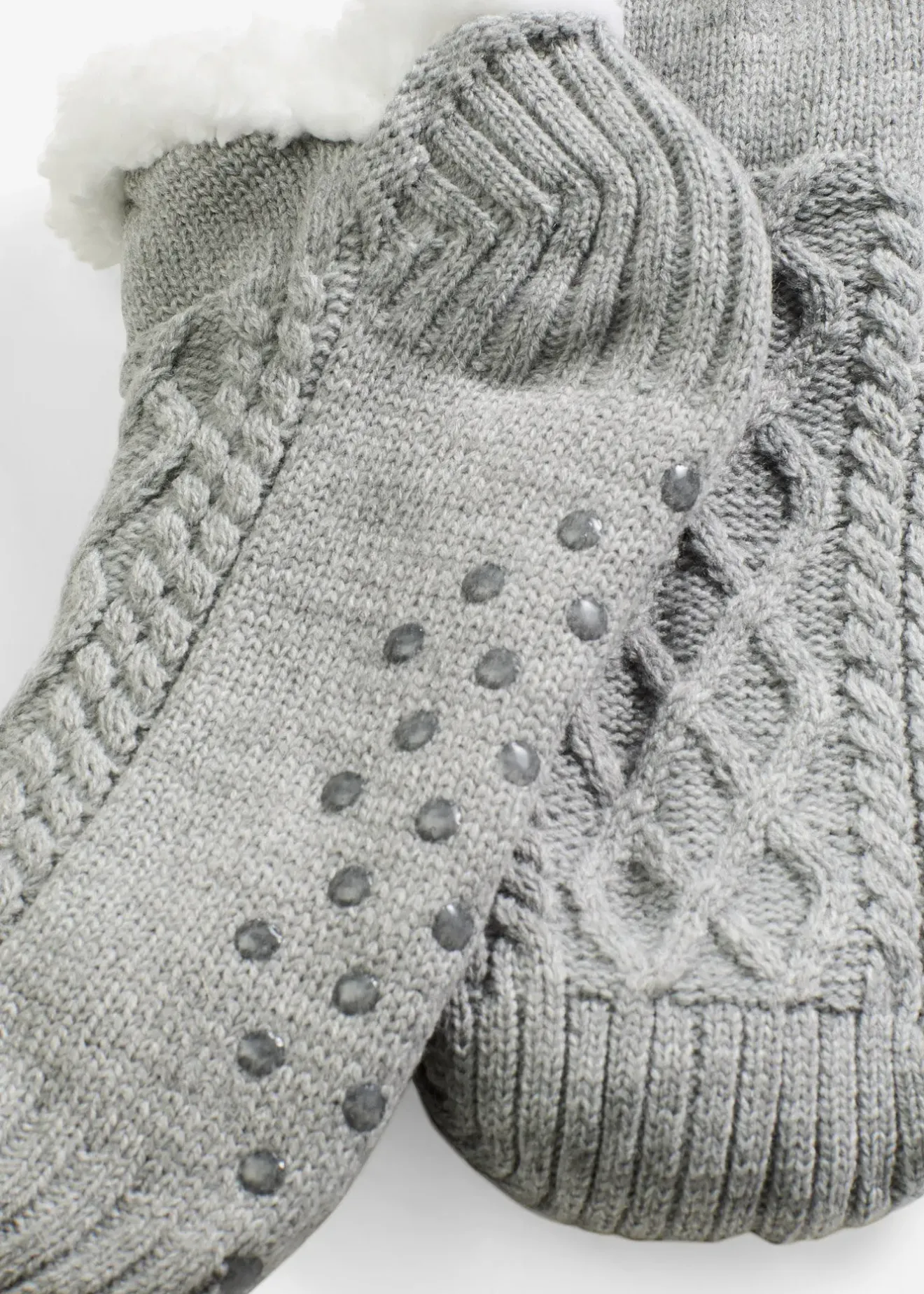 bonprix Chaussettes douillettes en maille torsadée avec doublure peluche et semelle antiglisse|Femme Garçons·Collants|Garçons·Bas