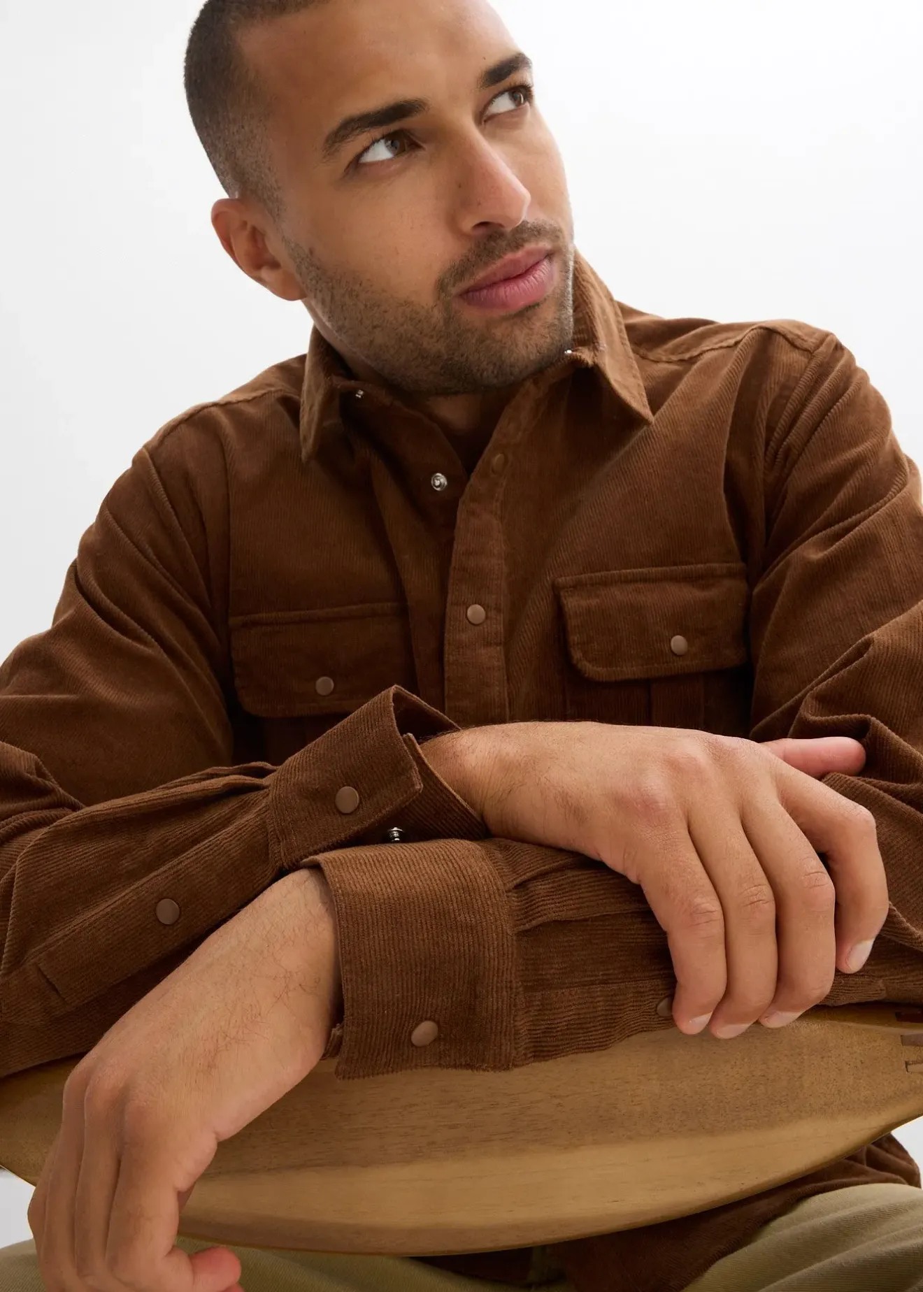 bonprix Chemise en velours côtelé de coton extensible|Homme Chemises