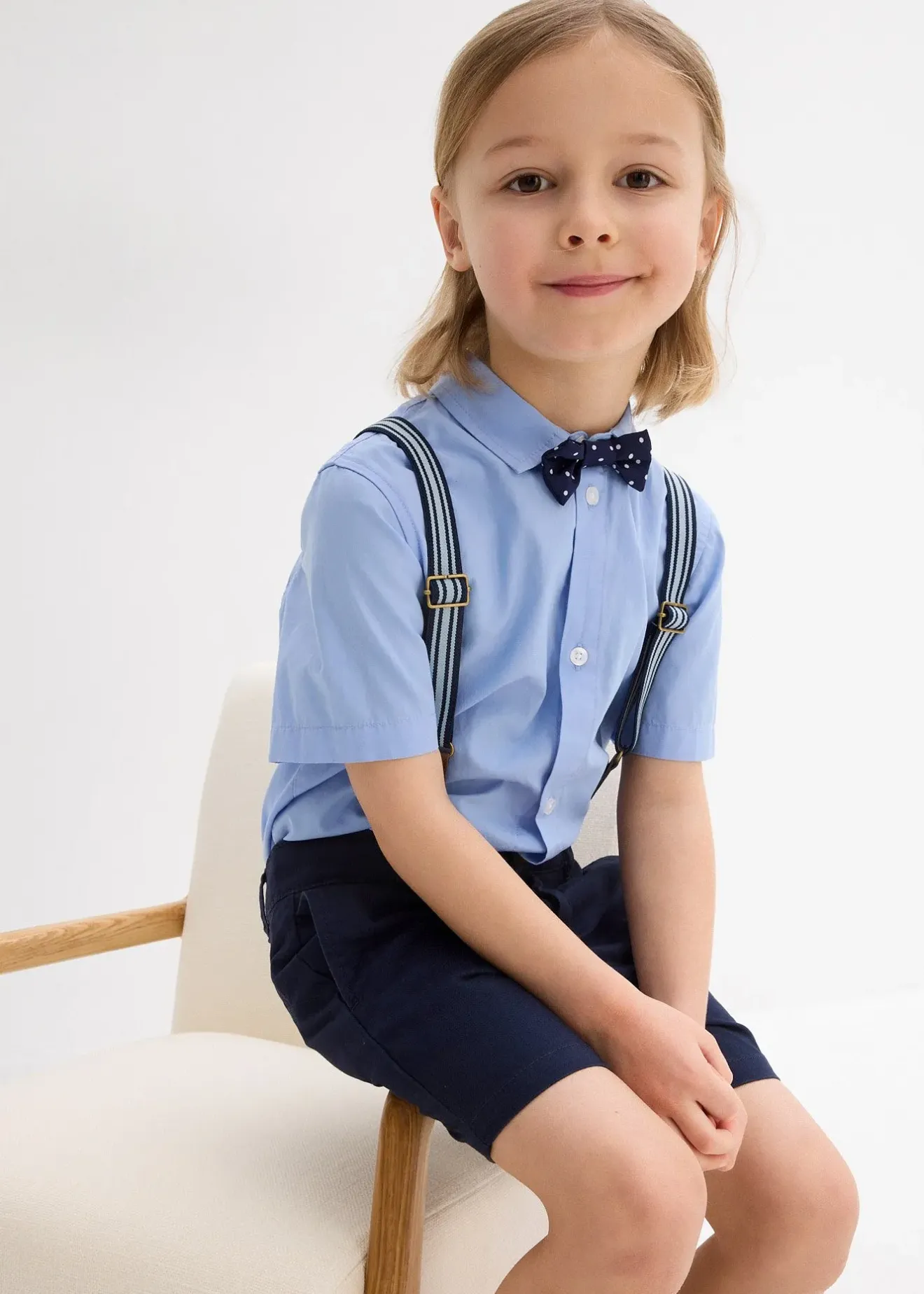 Enfant bonprix Vêtements Enfant|Garçons 2-8 Ans·Costumes & Chemises|Chemise manche courtes, bermuda chino, bretelles et nœud papillon (ens. 4 pces)