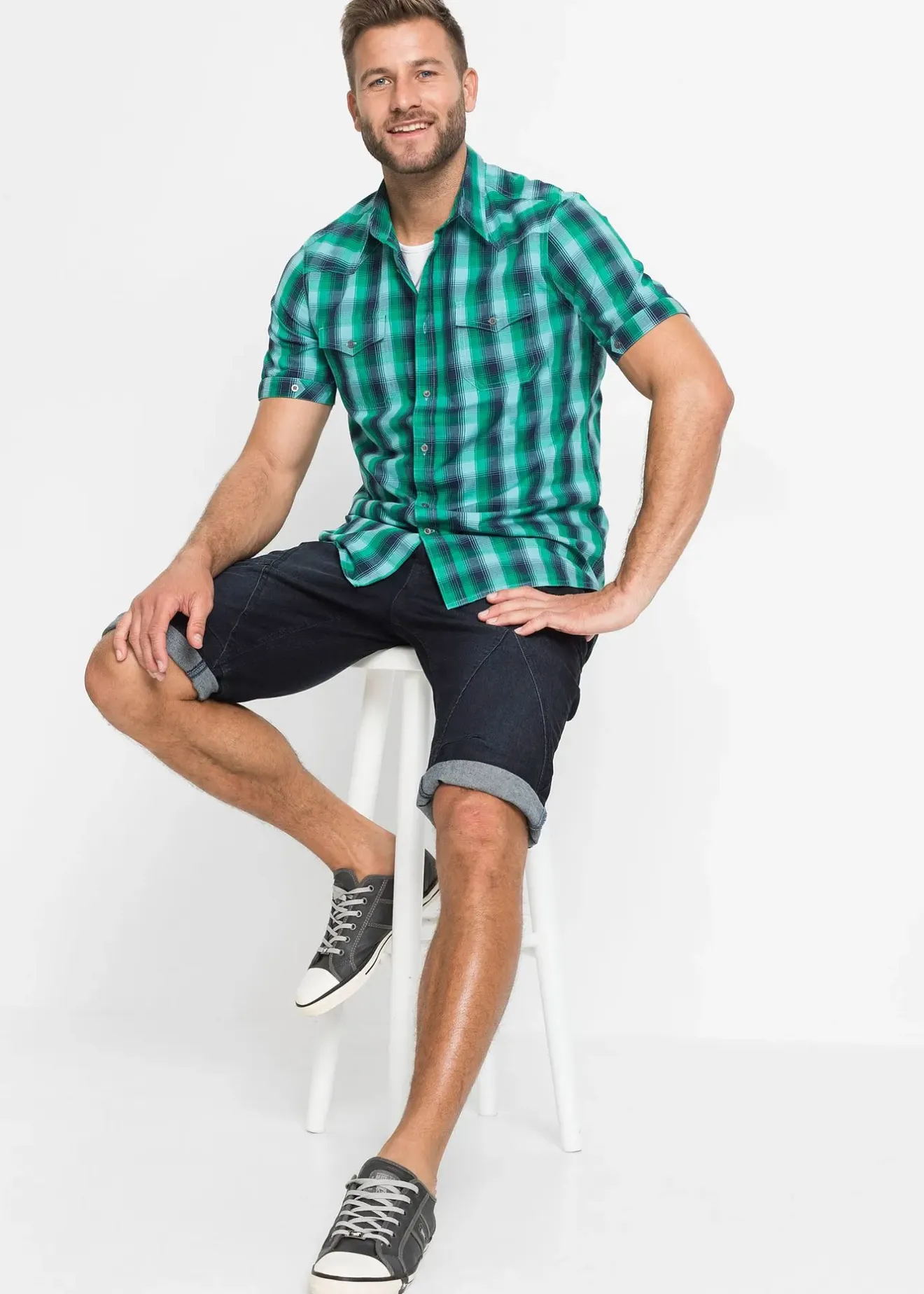 Homme bonprix Chemises|Chemise manches courtes à poches plaquées