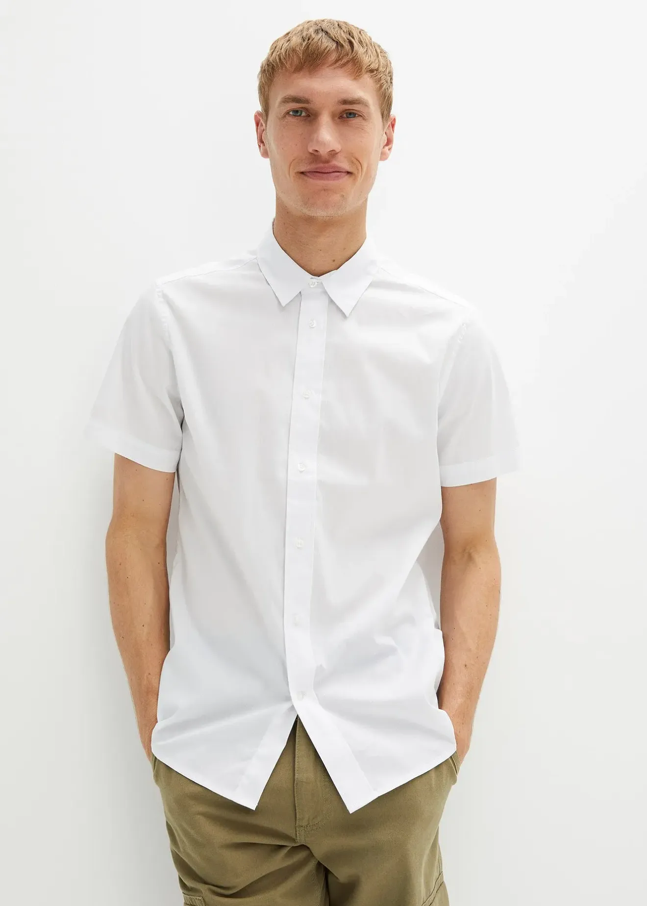 bonprix Chemise manches courtes, Slim Fit|Homme Chemises