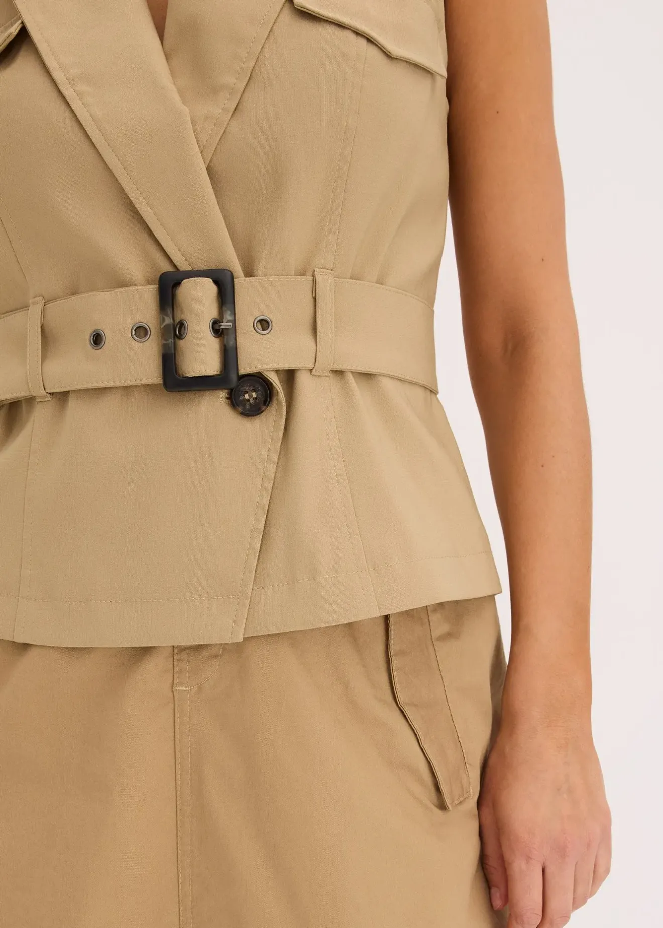 Femme bonprix Vestes & Manteaux|Gilet sans manches avec ceinture