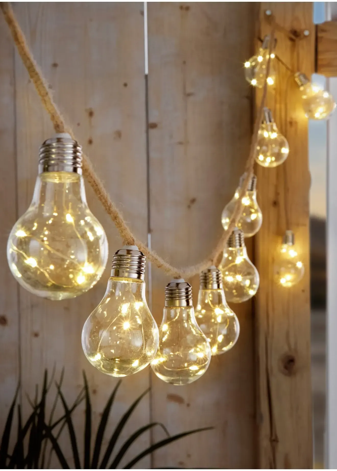 bonprix Jardin & Balcon·Déco De Jardin & Éclairage|Déco De Jardin & Éclairage|Guirlande lumineuse solaire avec boules