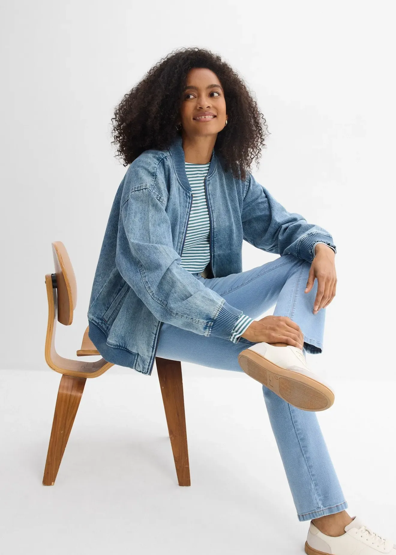 bonprix Jean droit taille mi-haute, extensible|Femme Tailles Petite|Jeans