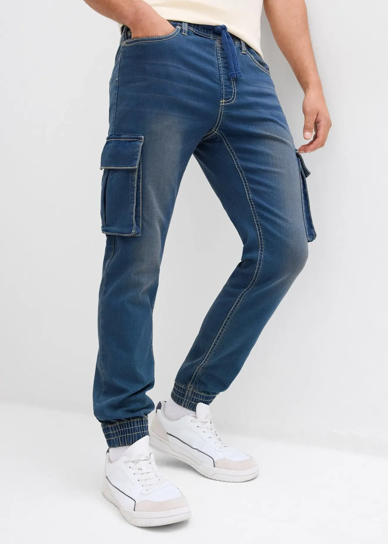 bonprix Jean jogger droit, slim, à taille élastiquée et poches cargo|Homme Jeans