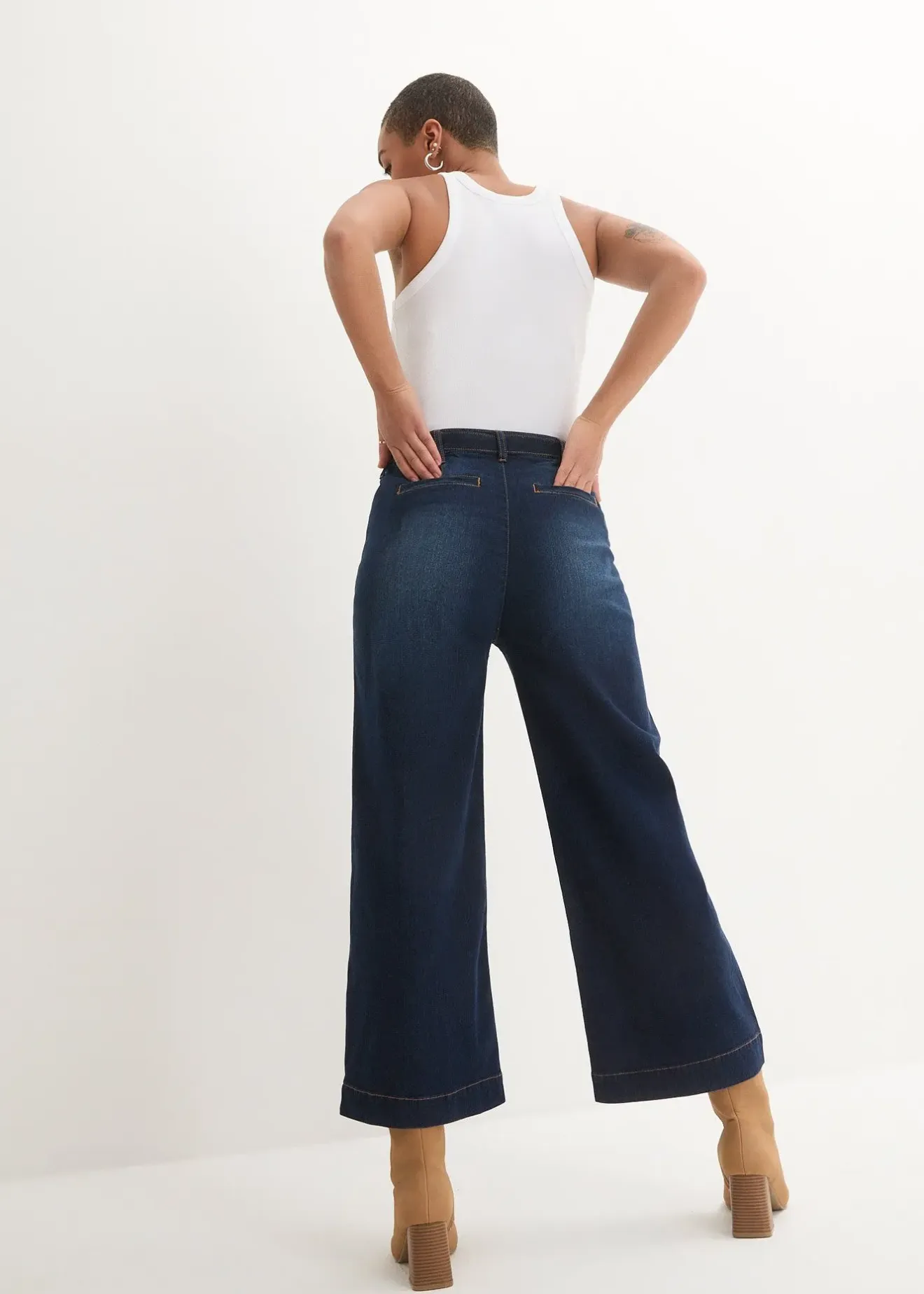 Femme bonprix Jeans|Jean large raccourci, taille haute élastiquée