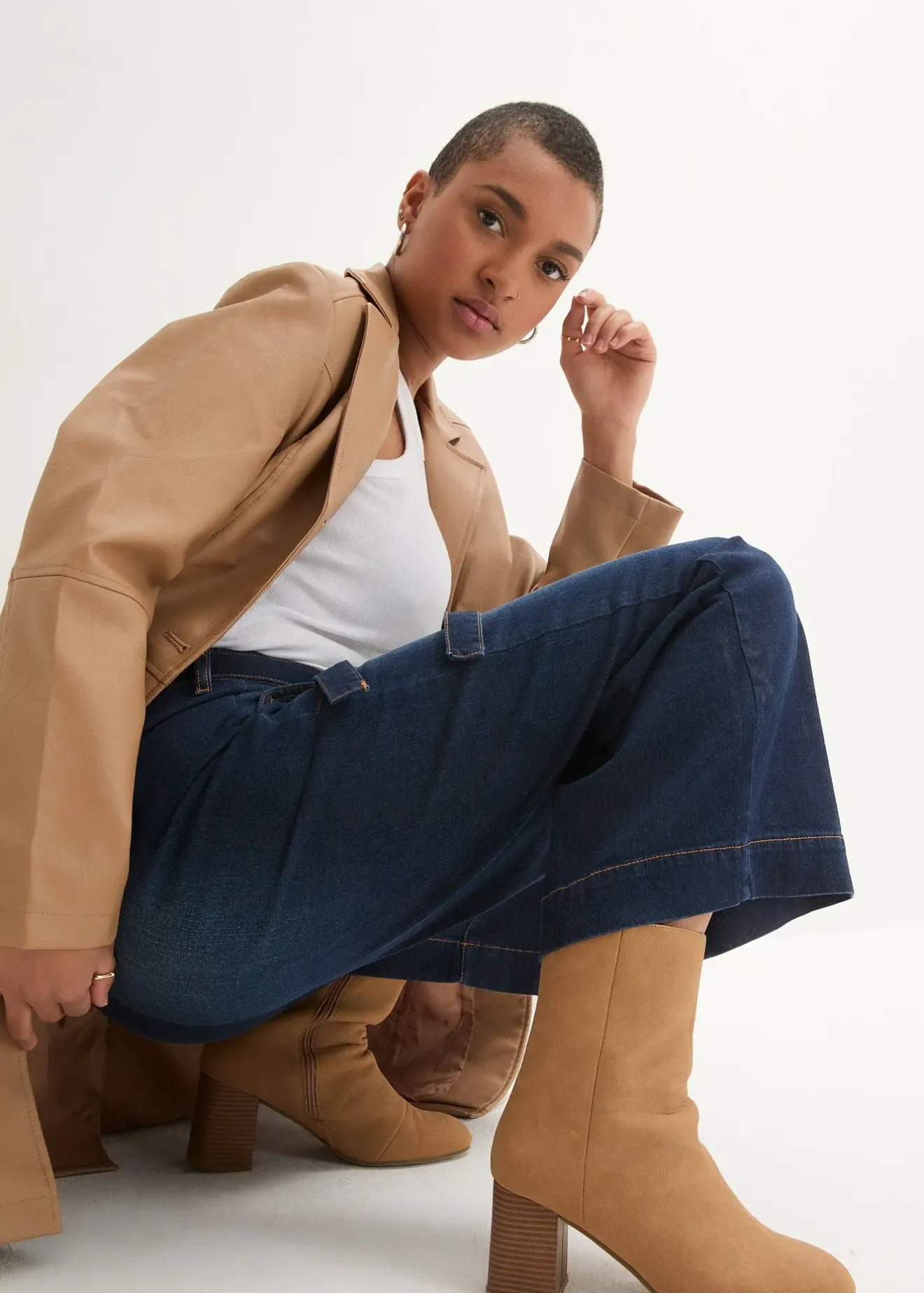 Femme bonprix Jeans|Jean large raccourci, taille haute élastiquée