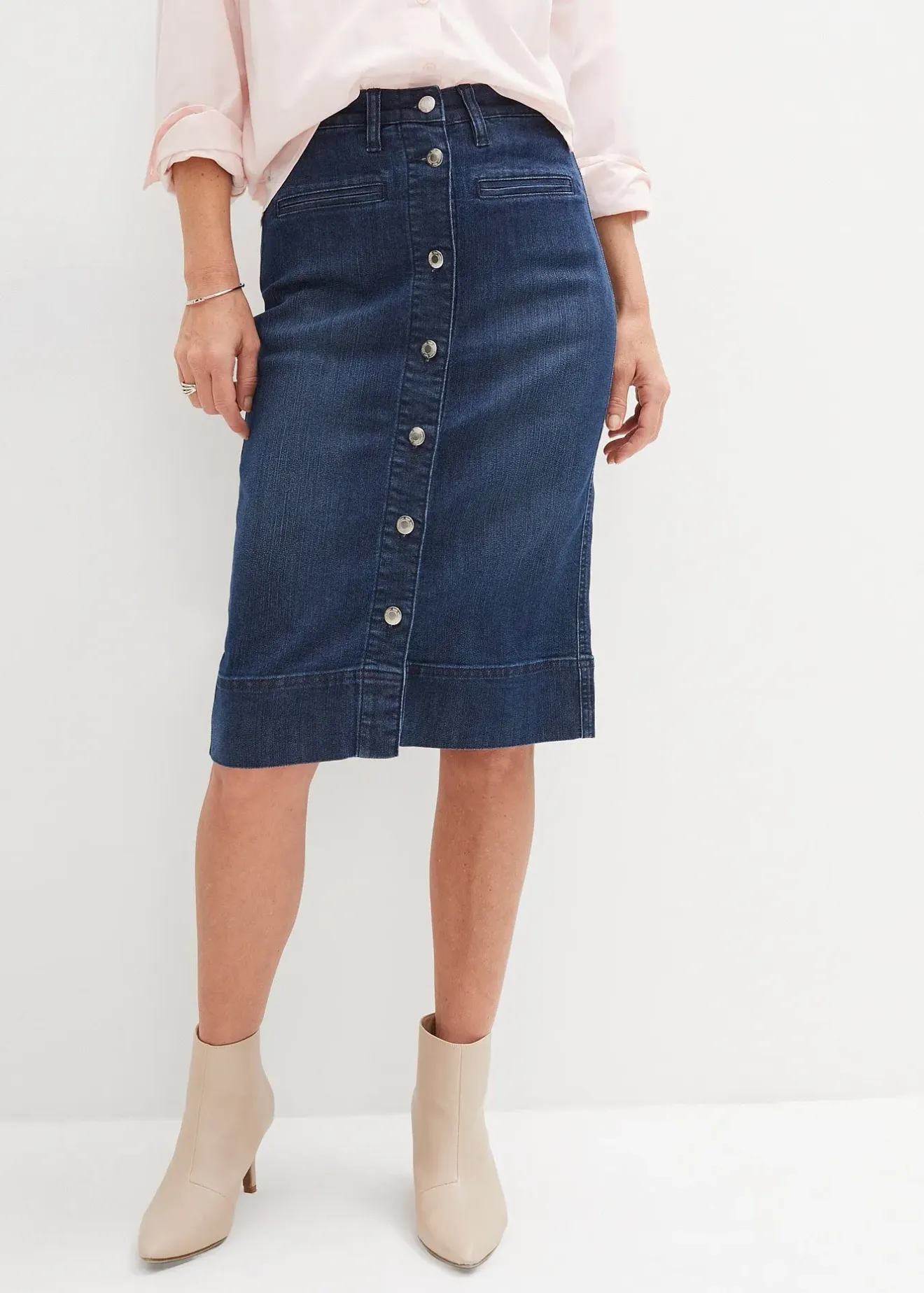 Femme bonprix Jupes|Jupe en jean avec boutons décoratifs