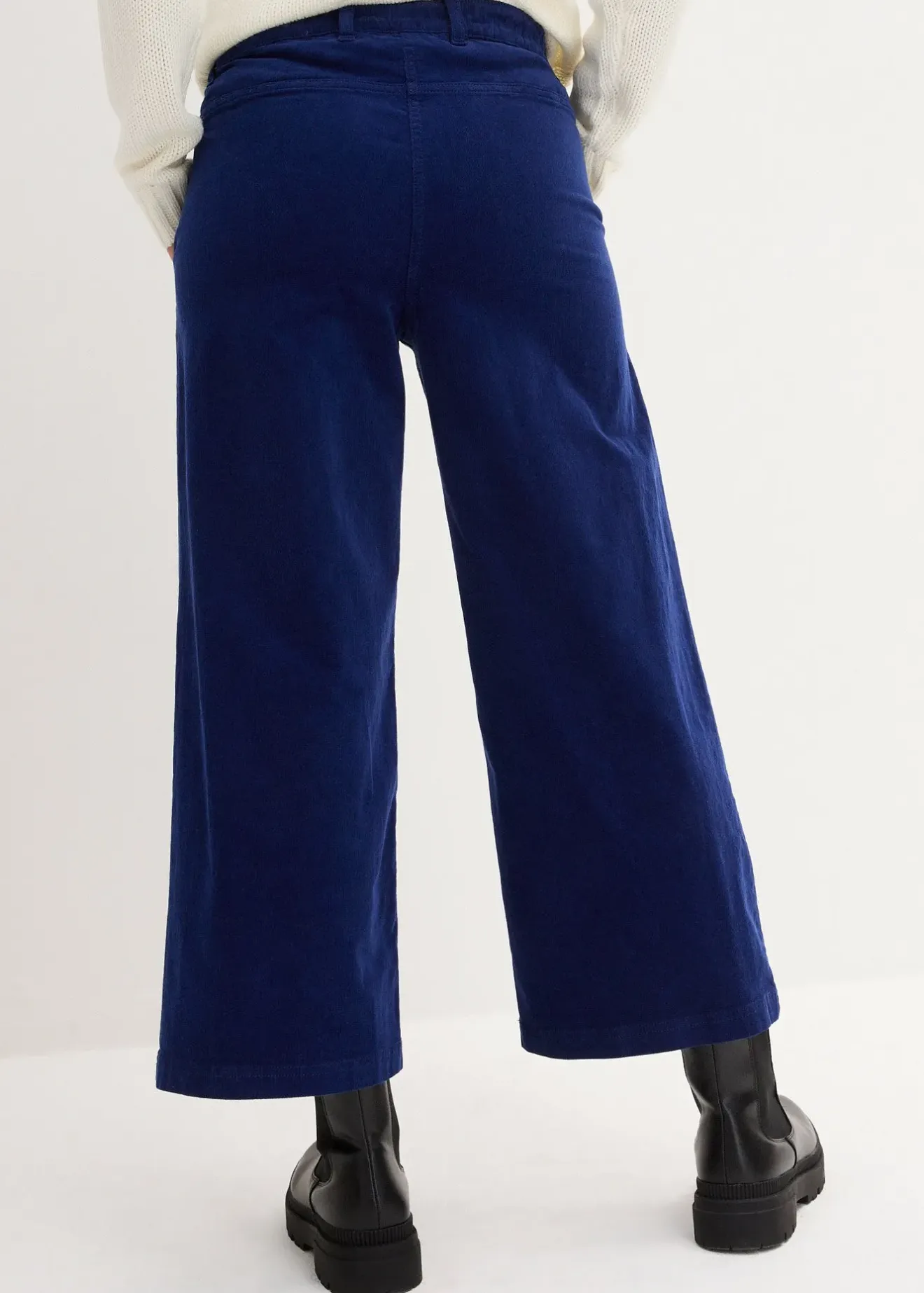 bonprix Jupe-culotte en velours côtelé stretch avec taille haute confortable, longueur 7/8|Femme Pantalons