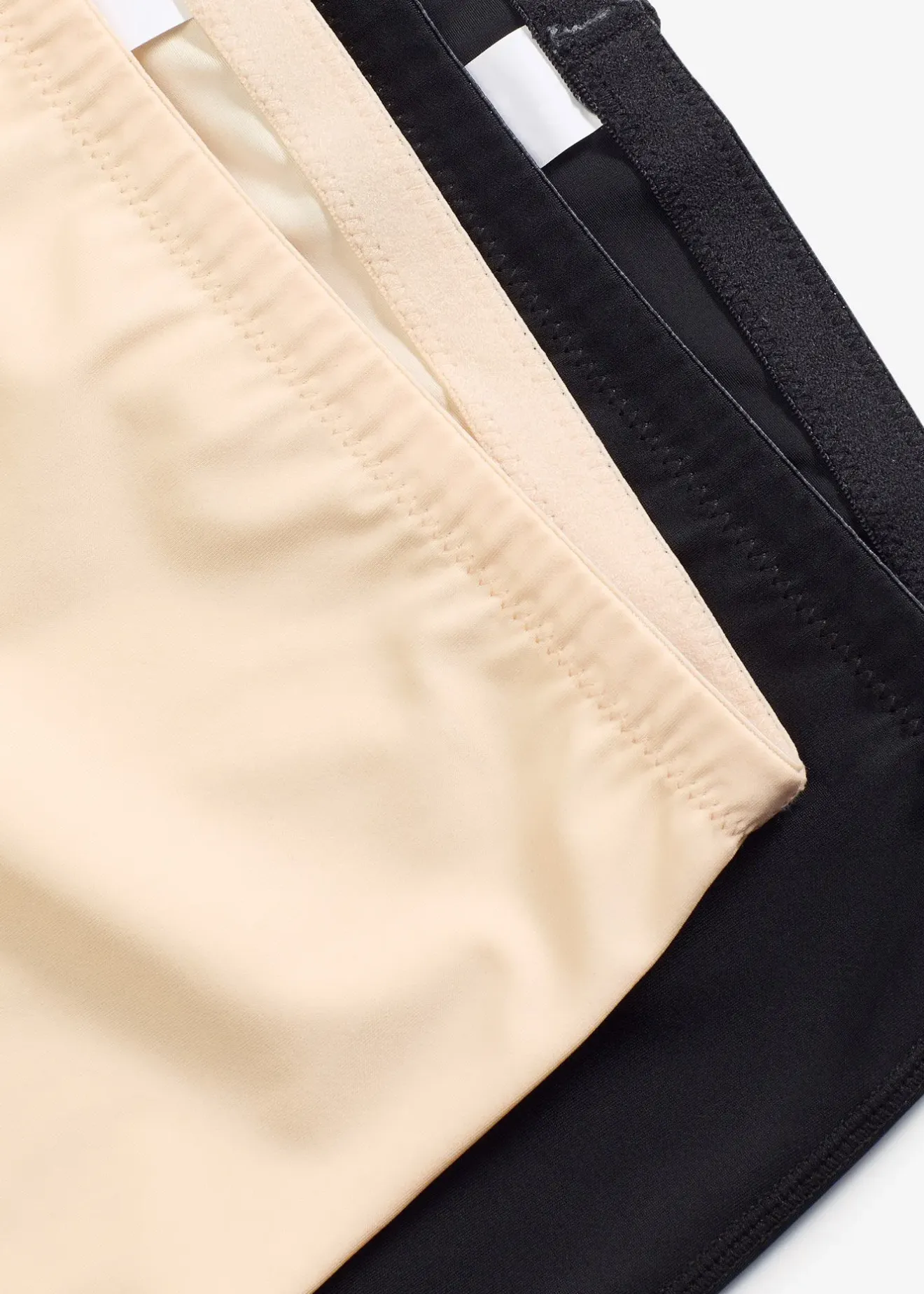 bonprix Lot de 2 panties sculptants, maintien modéré|Femme Cyclistes & Bandes Anti-Frottement|Lingerie Sculptante