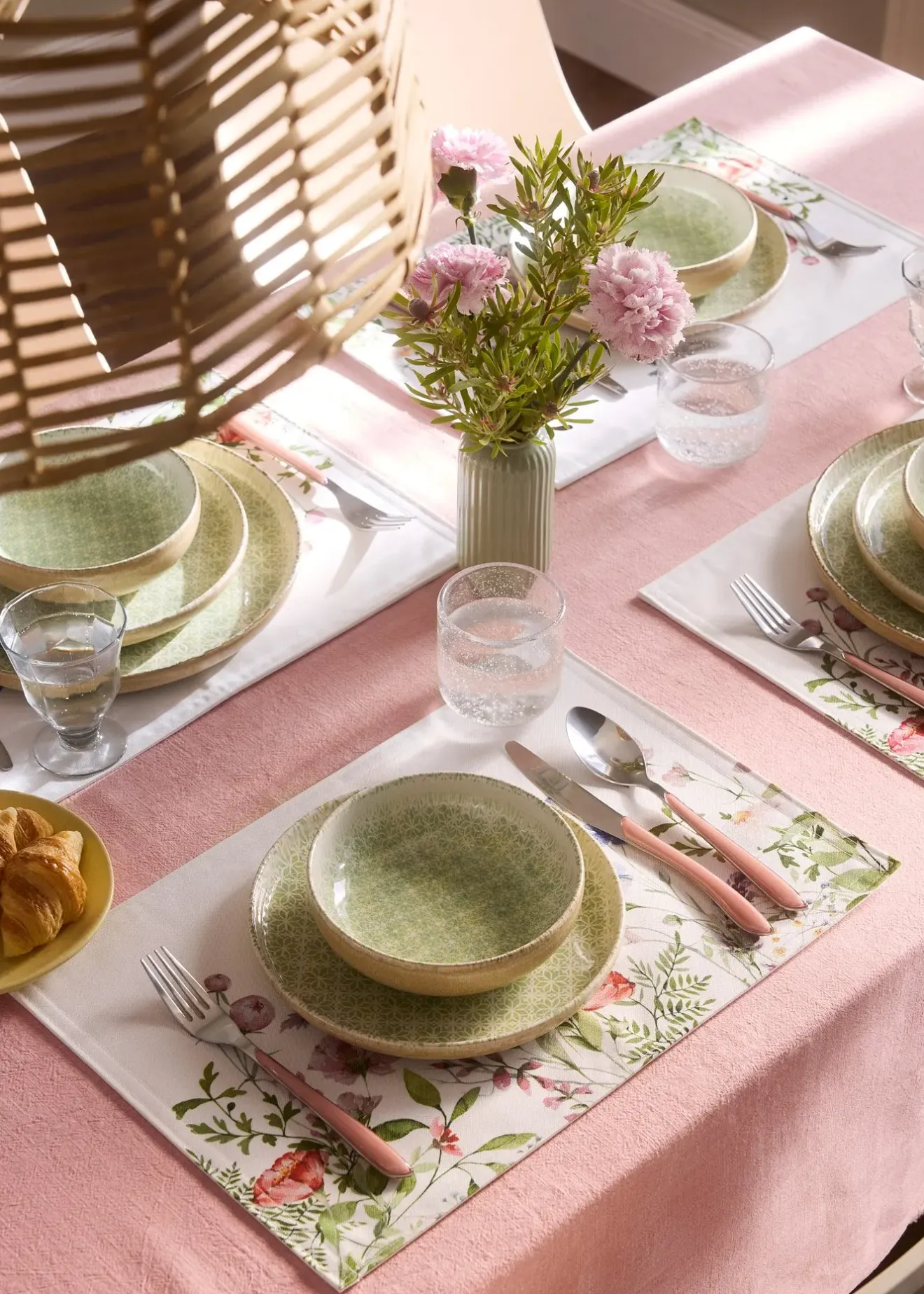 bonprix Lot de 4 sets de table à imprimé floral| Arts De La Table|Linge De Table