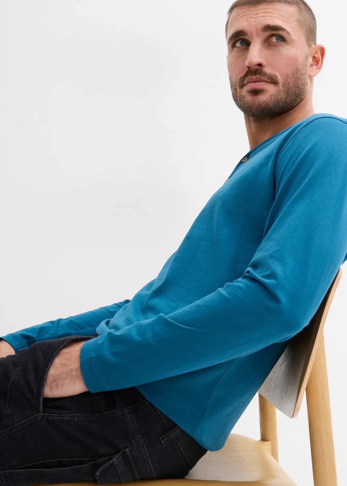 bonprix Lot de 2 T-shirts col tunisien manches longues, 100% coton|Homme T-Shirts & Polos