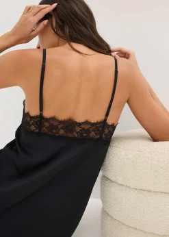 Femme bonprix Guêpières & Déshabillés|Dessous|Nuisette en satin avec dentelle