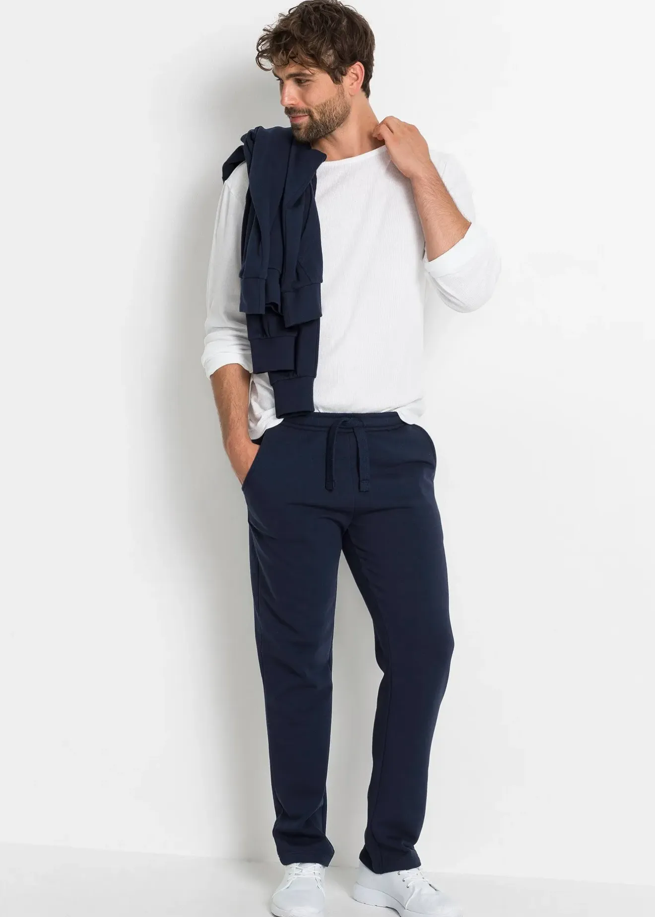 bonprix Pantalon de jogging à jambes droites, intérieur gratté doux|Homme Vêtements De Sport|Sweats