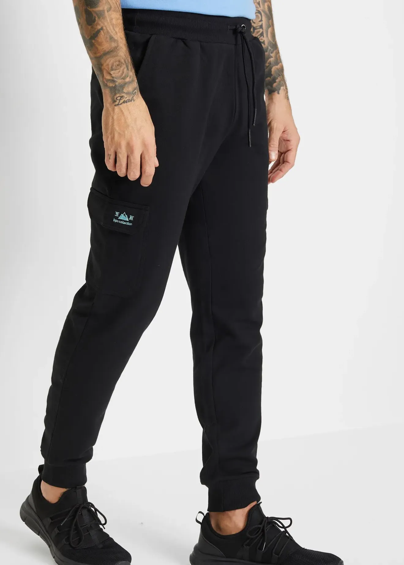 bonprix Pantalon de jogging à poches cargo|Homme Vêtements De Sport|Pantalons