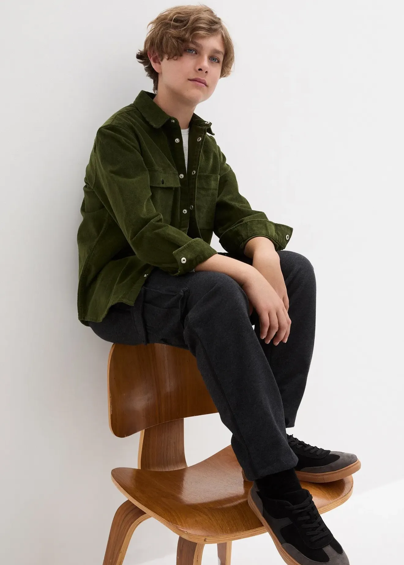 bonprix Pantalon de jogging à poches cargo en coton mélangé|Enfant Vêtements Enfant|Garçons 9-16 Ans·Pantalons