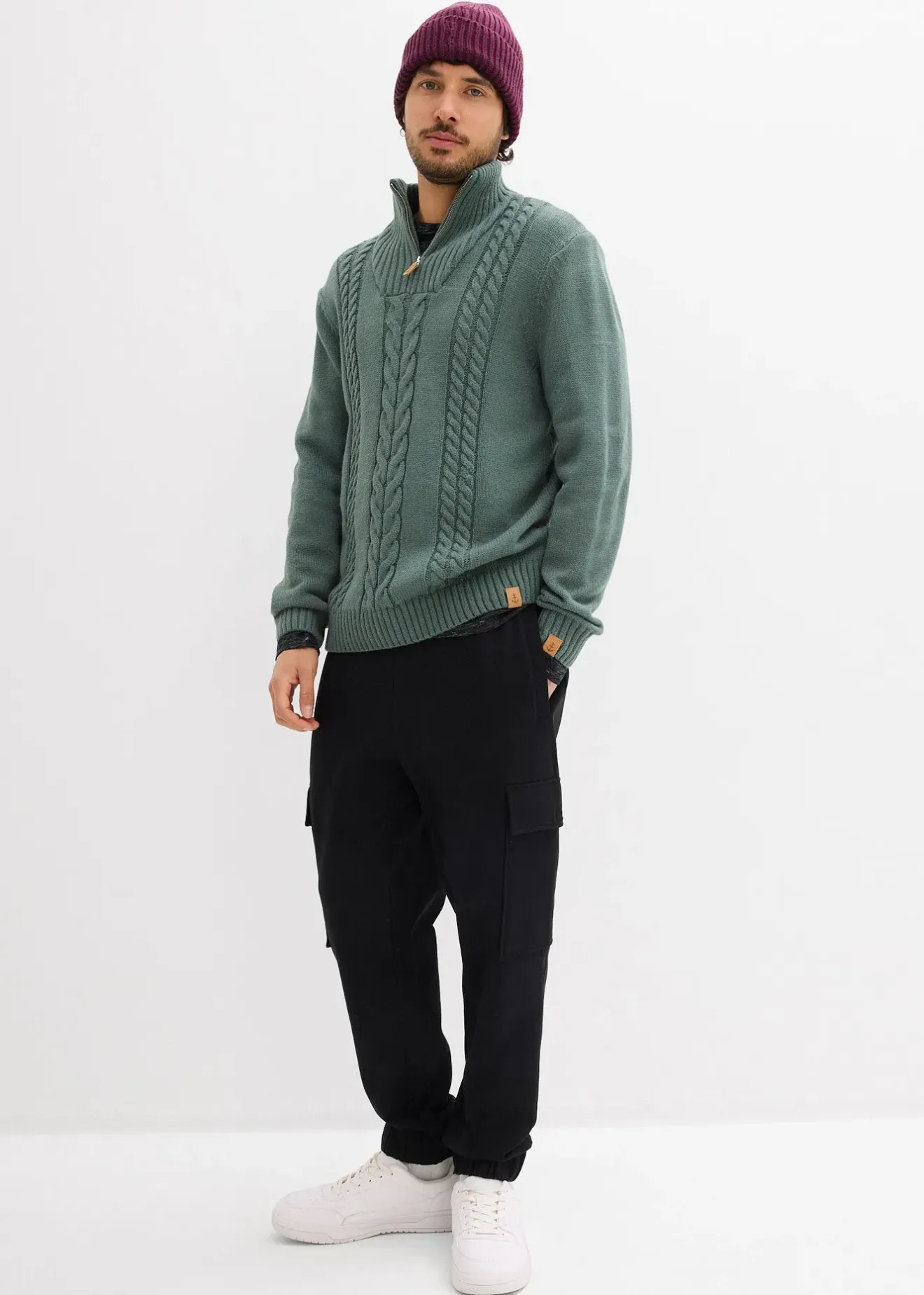 Homme bonprix Vêtements De Sport|Pantalons|Pantalon de jogging avec poches cargo, loose