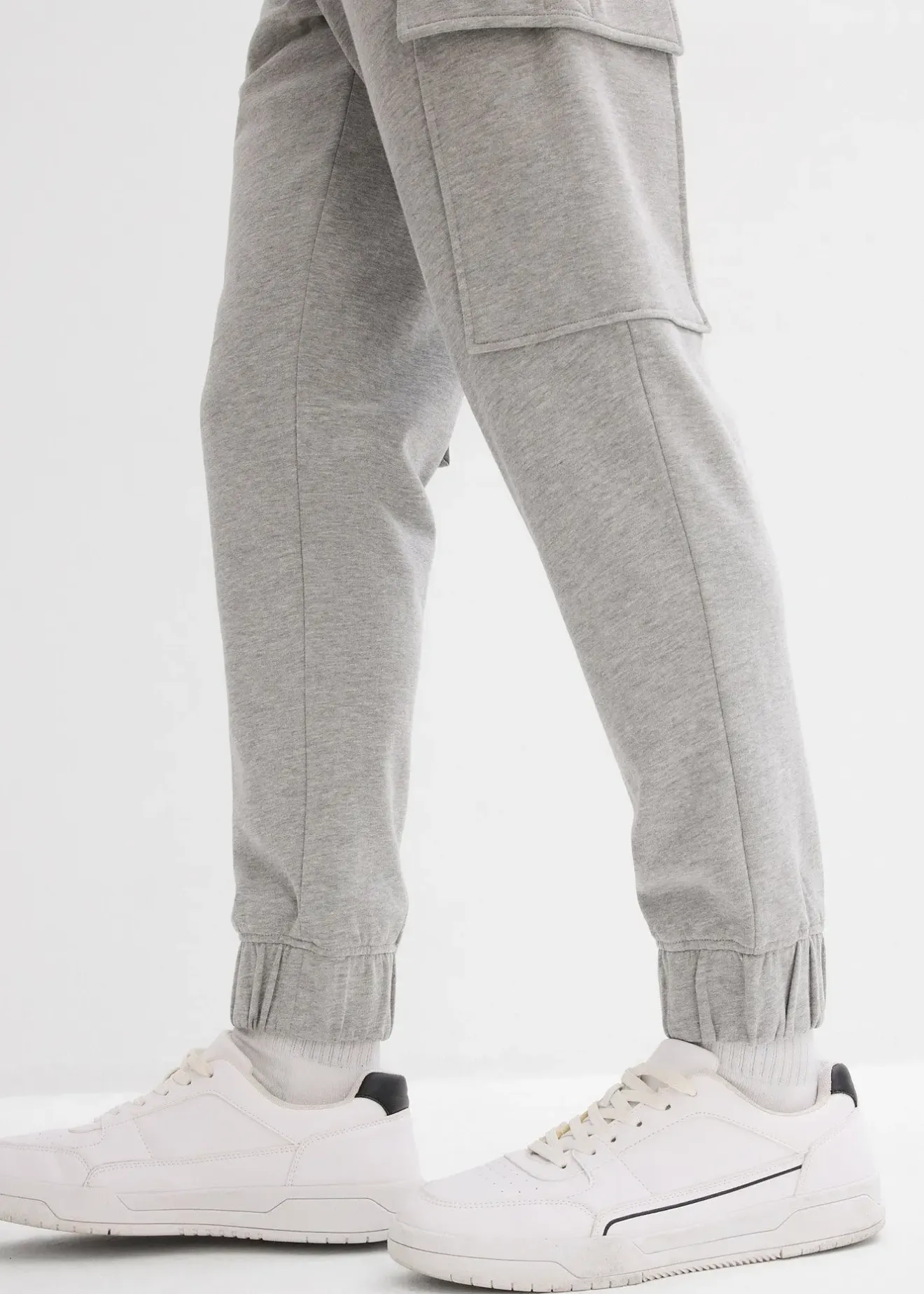 bonprix Pantalon de jogging avec poches cargo, loose|Homme Vêtements De Sport|Pantalons