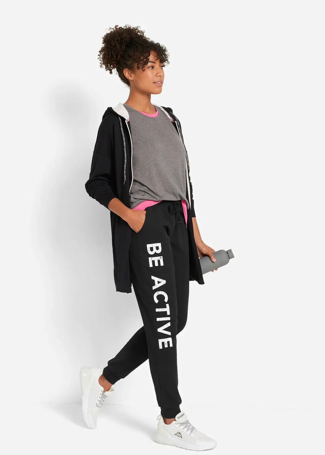 bonprix Pantalon de jogging en coton avec imprimé, loose|Femme Vêtements De Sport|Sweats