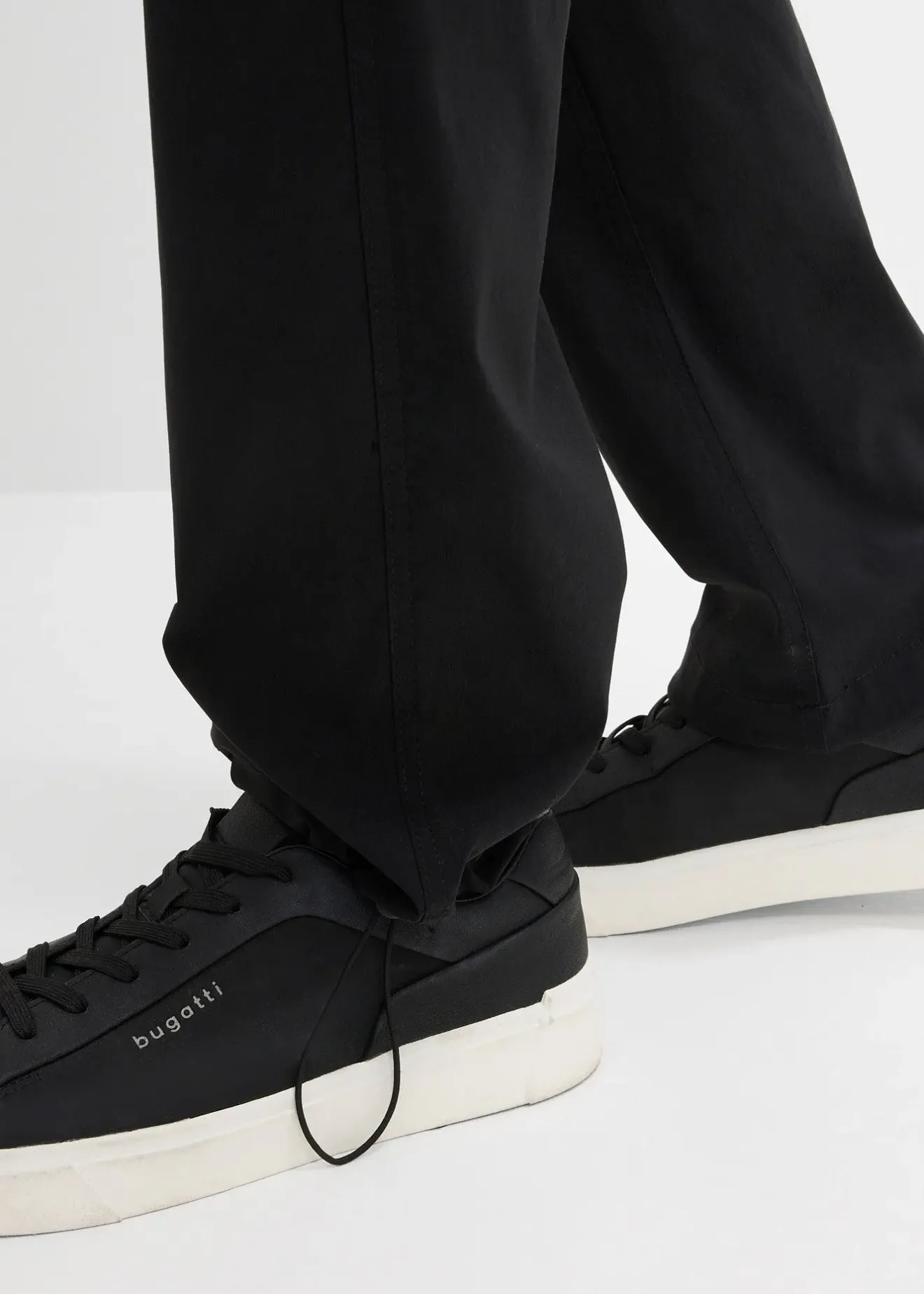 bonprix Pantalon droit très extensible à poches cargo zippées, regular|Homme Pantalons