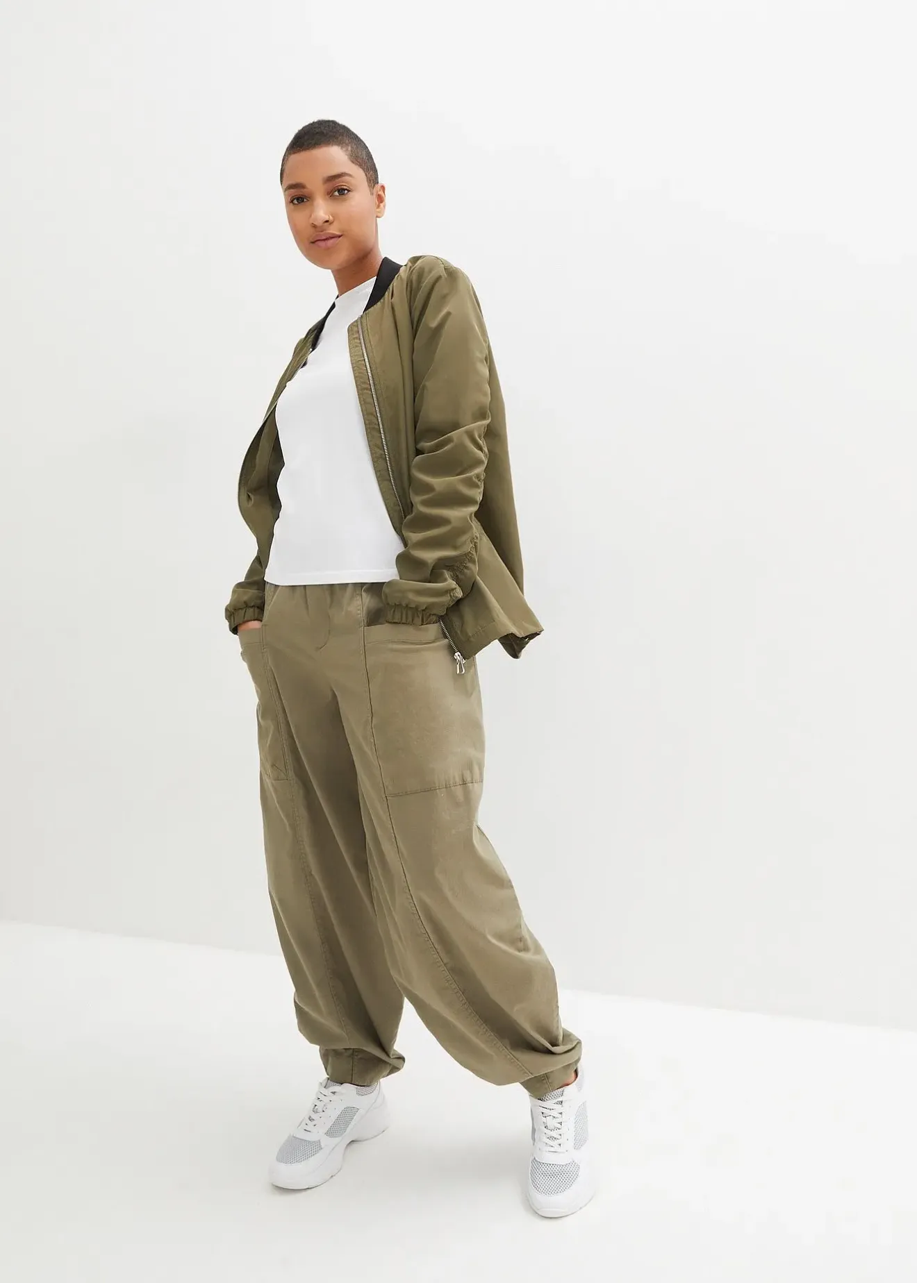 bonprix Pantalon en twill de coton extensible|Femme Pantalons