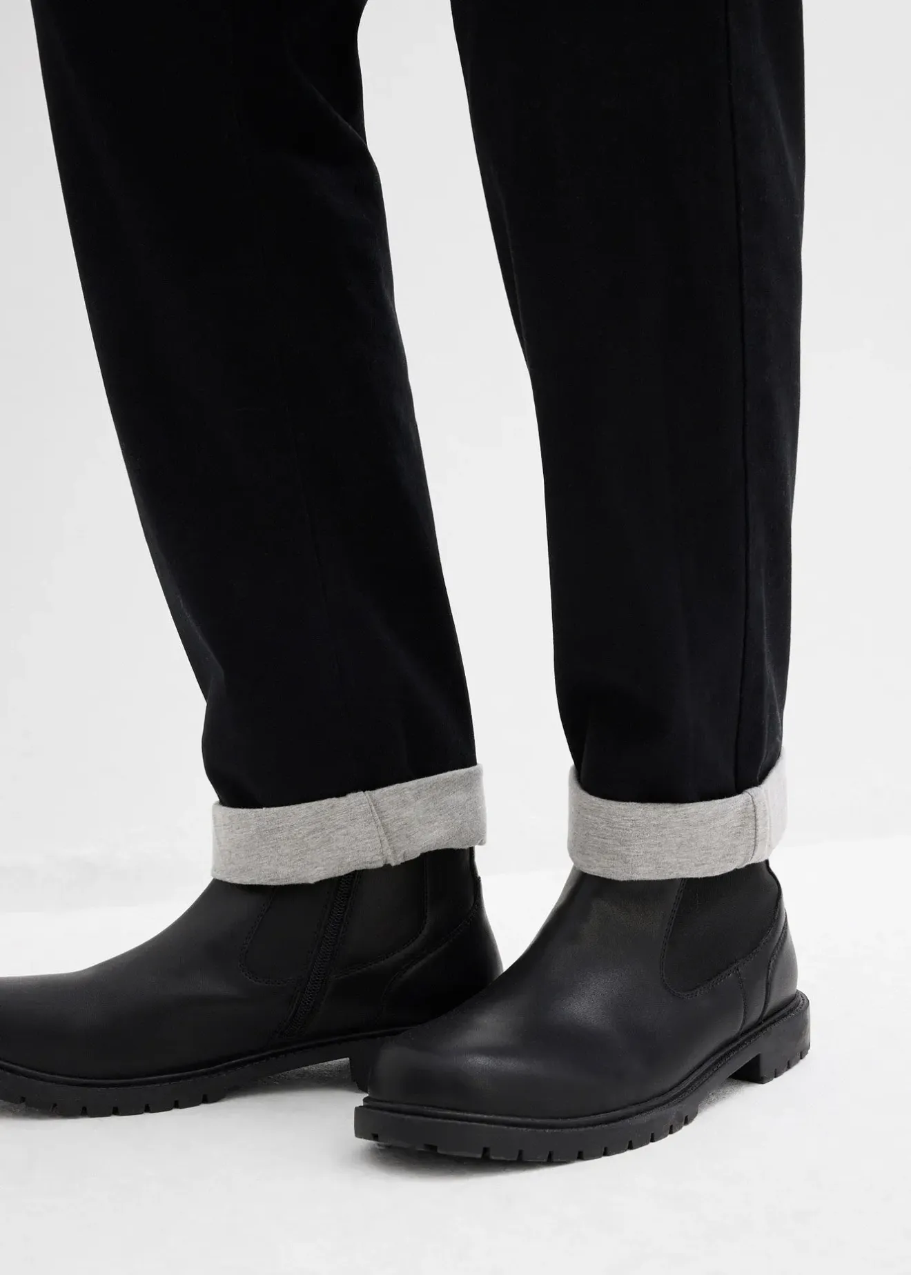 Homme bonprix Vêtements Thermiques|Pantalons|Pantalon jogger chaud et loose, fuselé