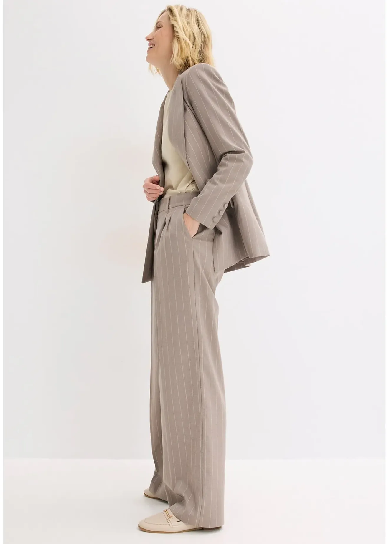 bonprix Pantalon large à pinces et rayures tennis|Femme Pantalons