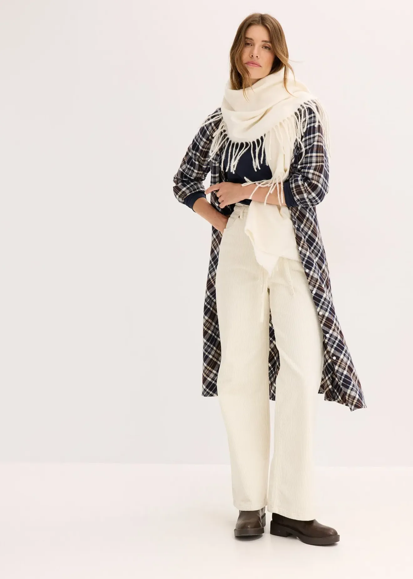 Femme bonprix Pantalons|Pantalon large en velours côtelé avec ceinture à nouer