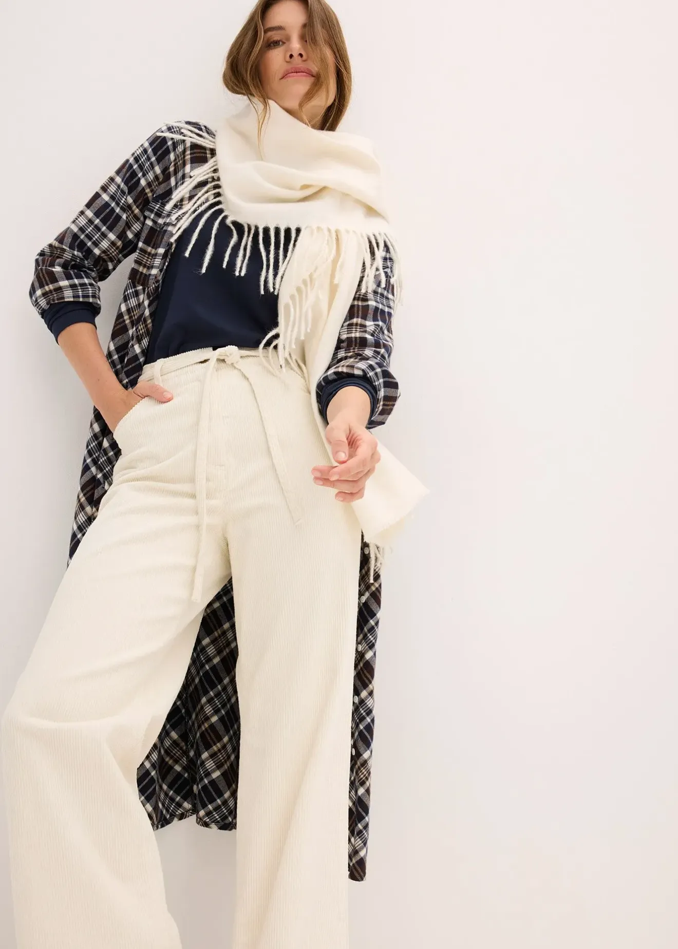 Femme bonprix Pantalons|Pantalon large en velours côtelé avec ceinture à nouer