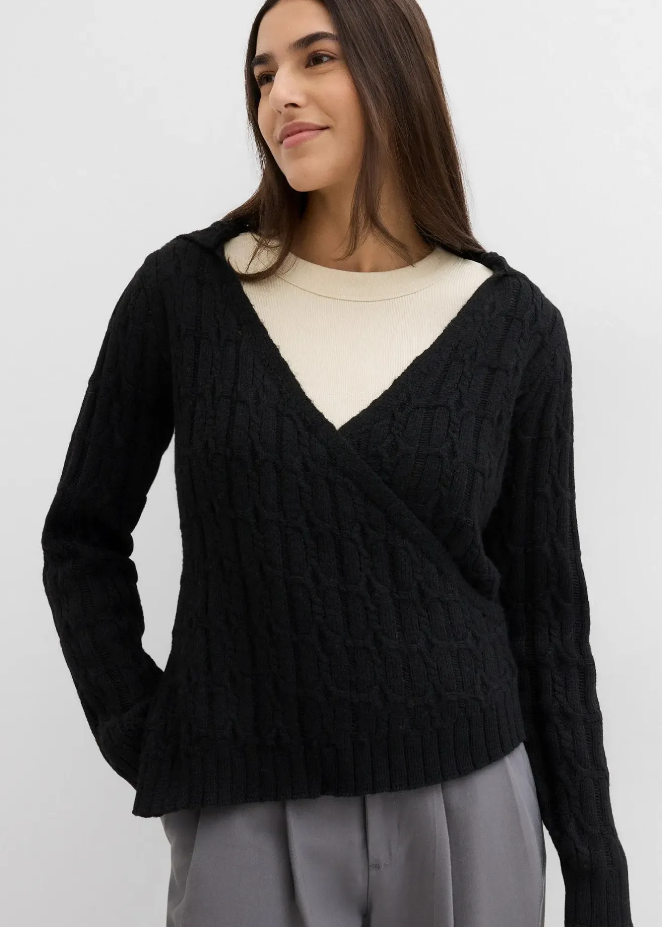 bonprix Pull à capuche et base asymétrique|Femme Maille|Pulls & Gilets