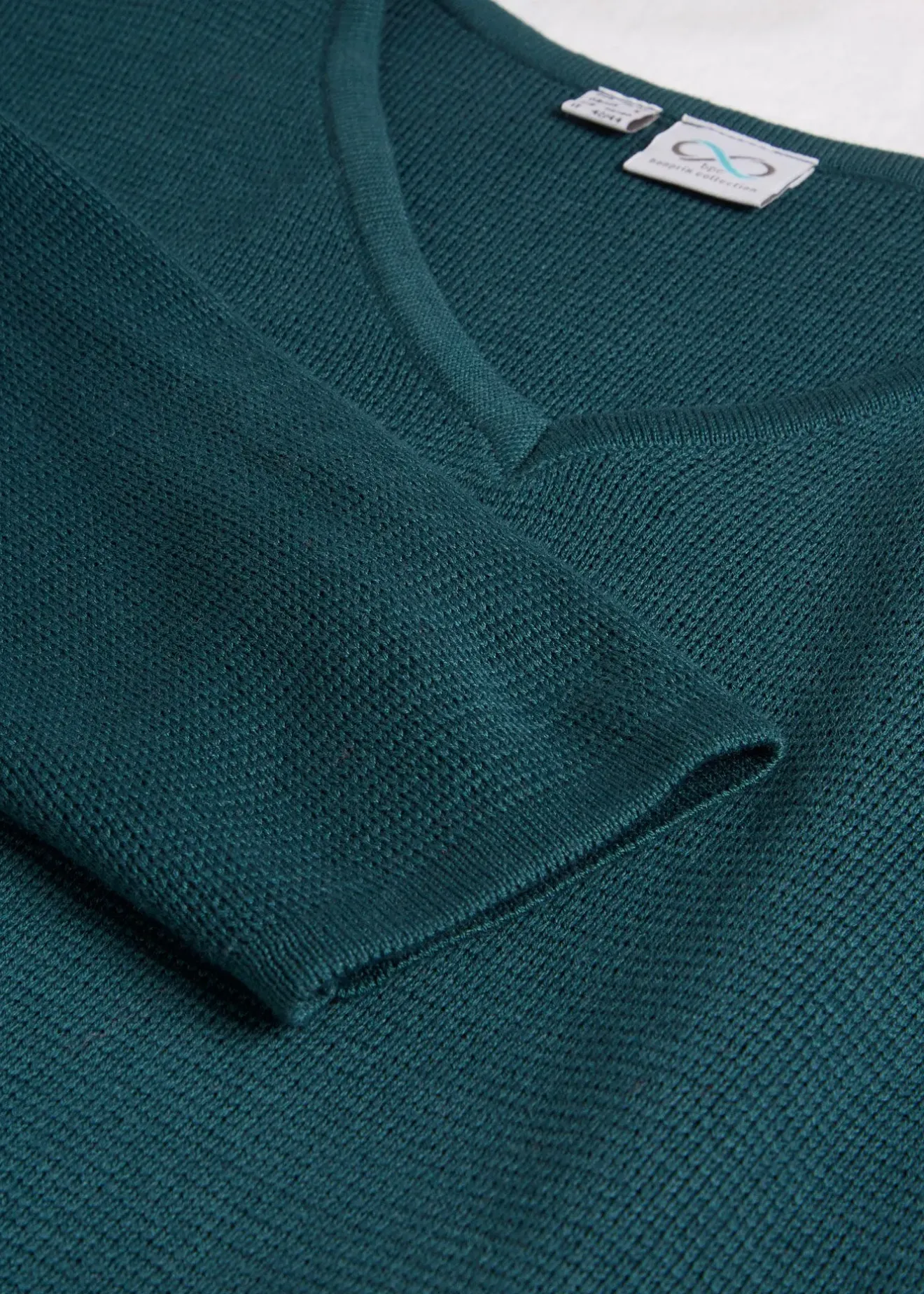 bonprix Pull col V en maille milano côtelée|Femme Maille|Pulls & Gilets