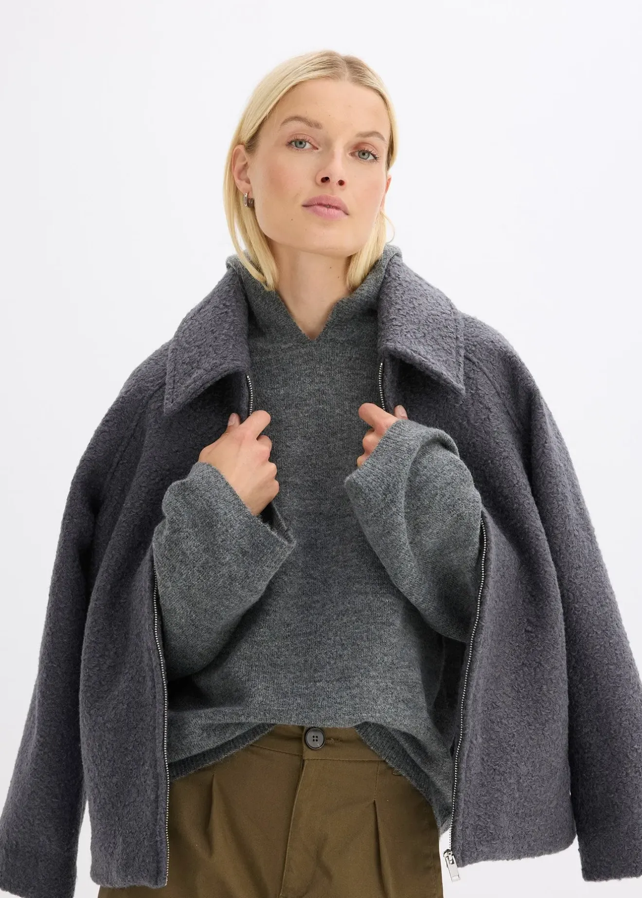 bonprix Pull en maille à capuche|Femme Maille|Pulls & Gilets