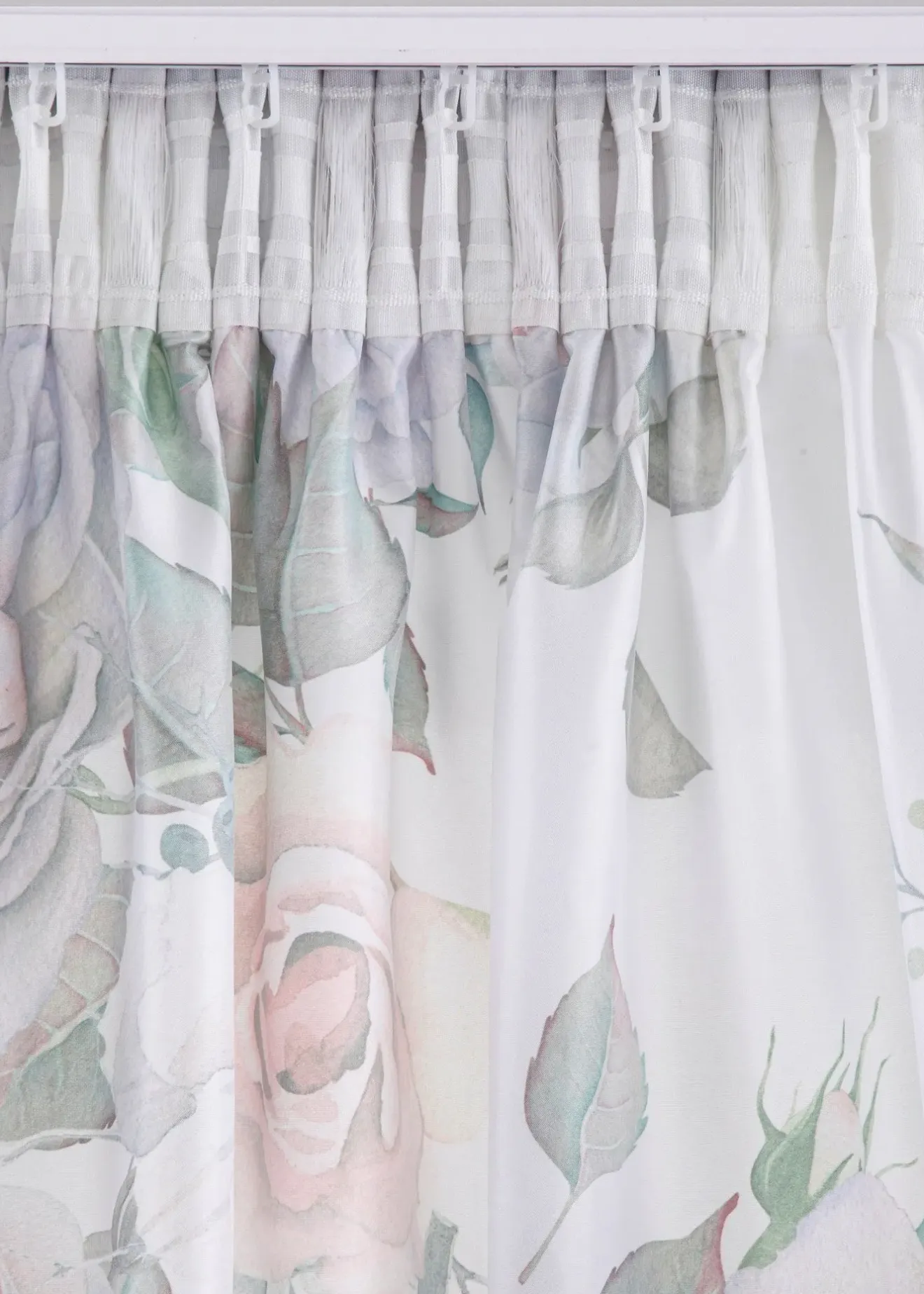 bonprix Salon·Rideaux & Voilages|Rideaux Classiques|Rideau en microfibre à imprimé roses avec polyester recyclé (1 pce)