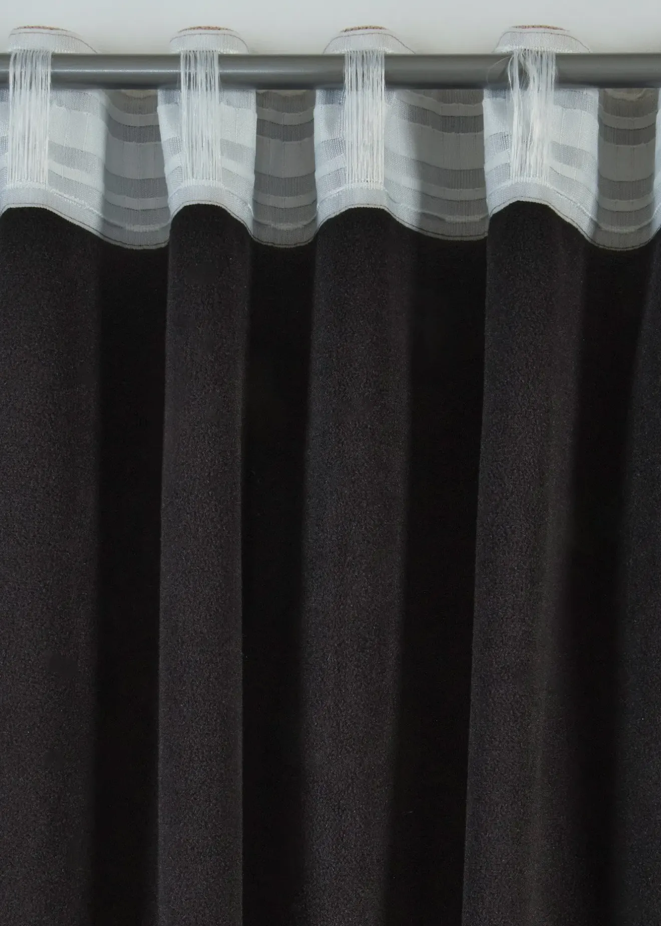 bonprix Rideau thermique avec verso en polaire noire (1 pce)| Rideaux Classiques